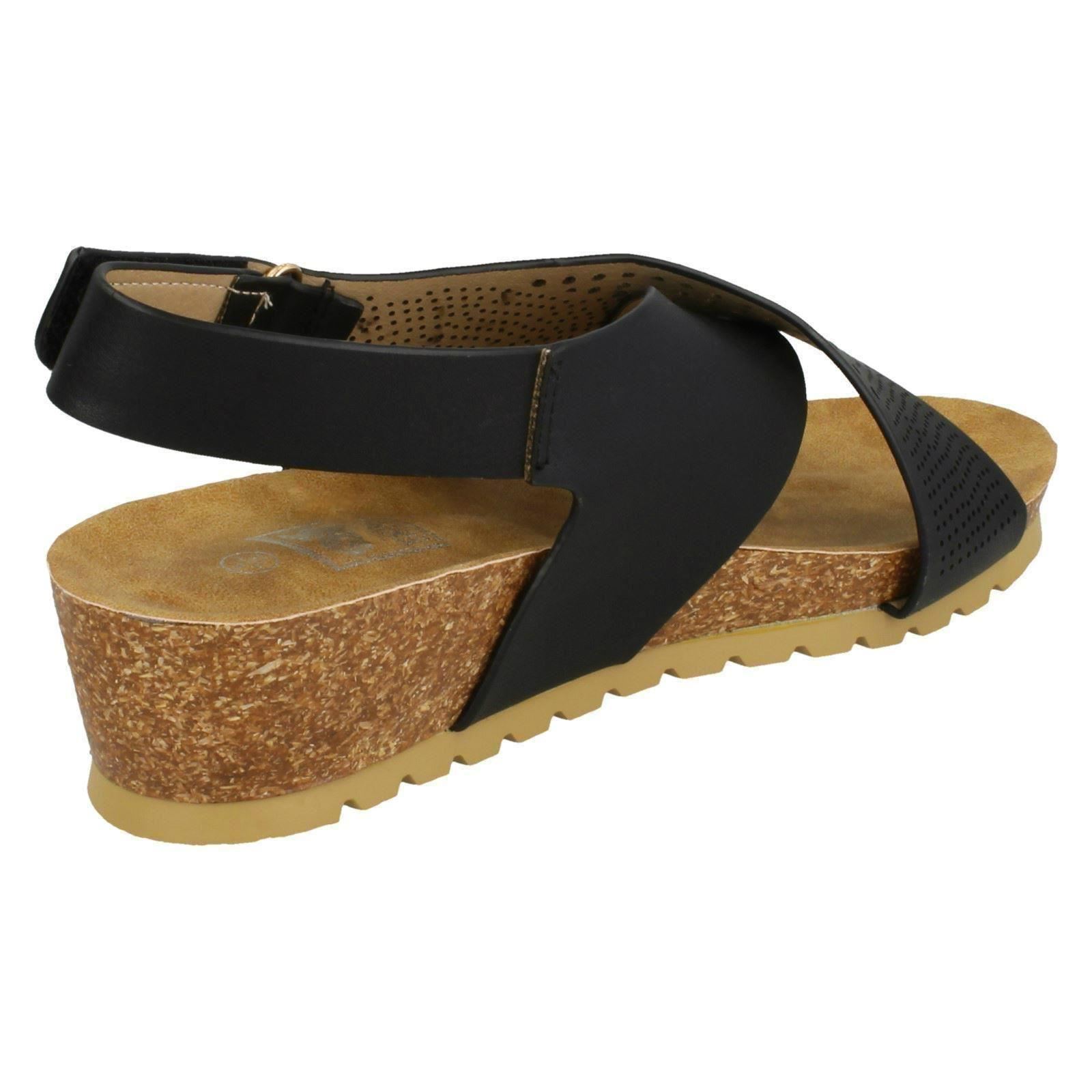 Ladies Down To Earth Mid Wedge X Strap *Sandals* - Picture 16 of 19