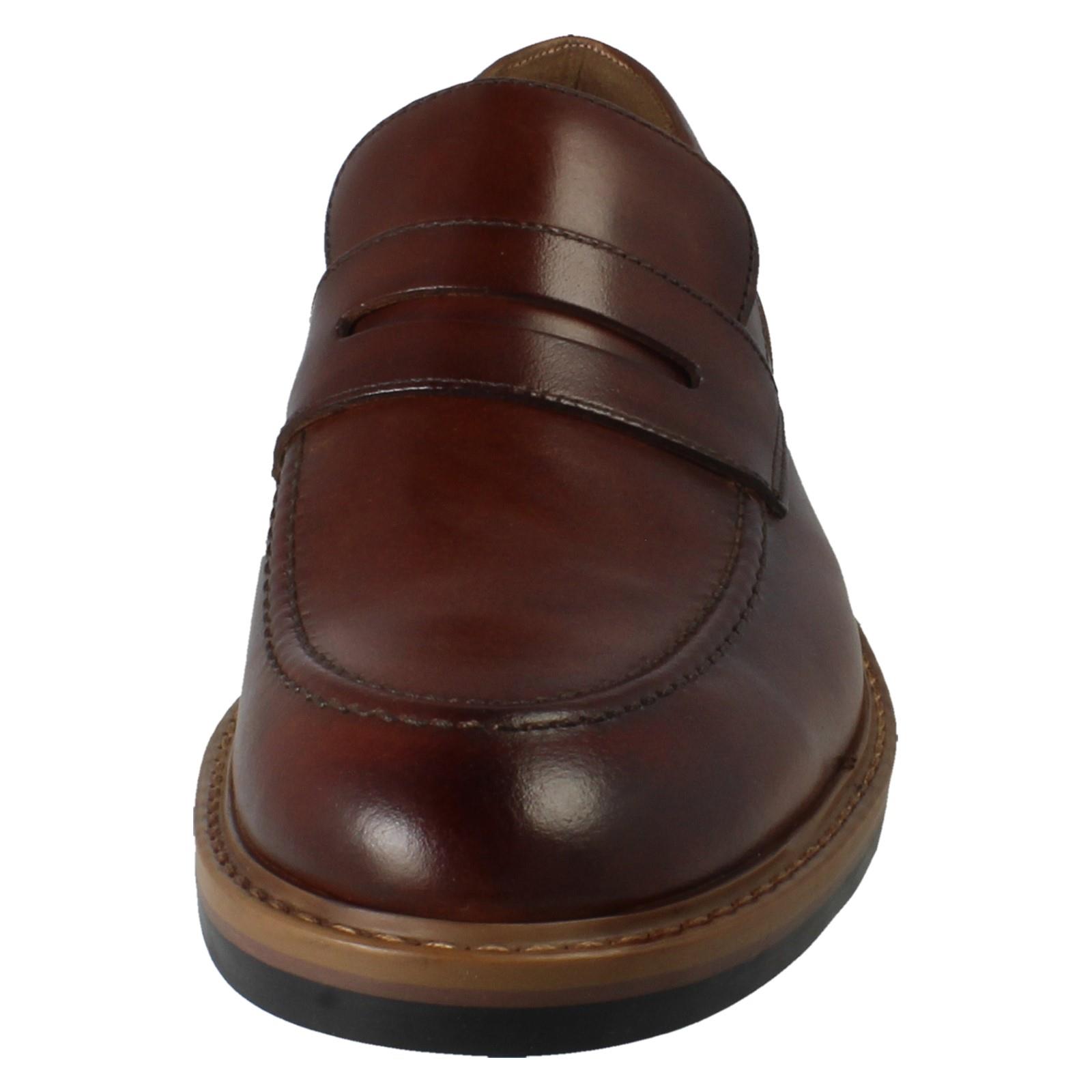 Zapatos formales sin cordones estilo mocasín inteligente Clarks para hombre "Aldwin Step" - Imagen 18 de 19