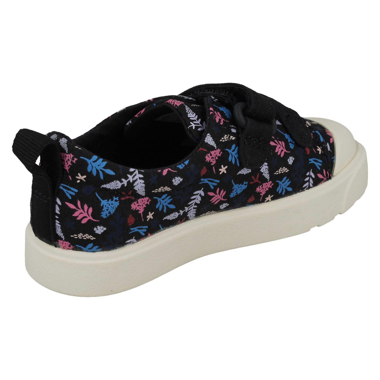 Leichte Canvas-Schuhe mit Clarks-Muster und Details für Kinder *City Bright* - Bild 64 von 64