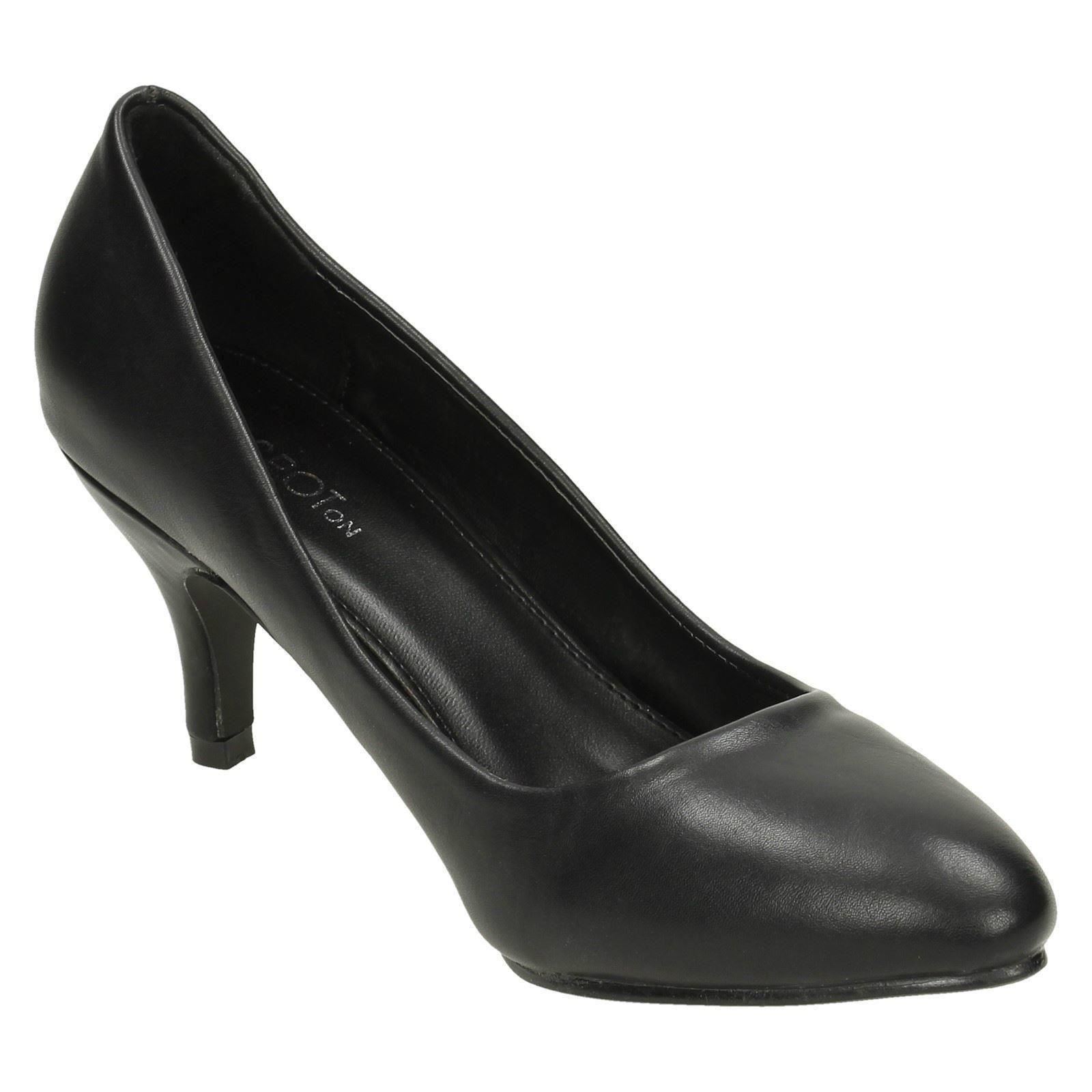 Ladies Spot On Mid Heel Pointed Toe Court 'Shoes' - Picture 8 of 37