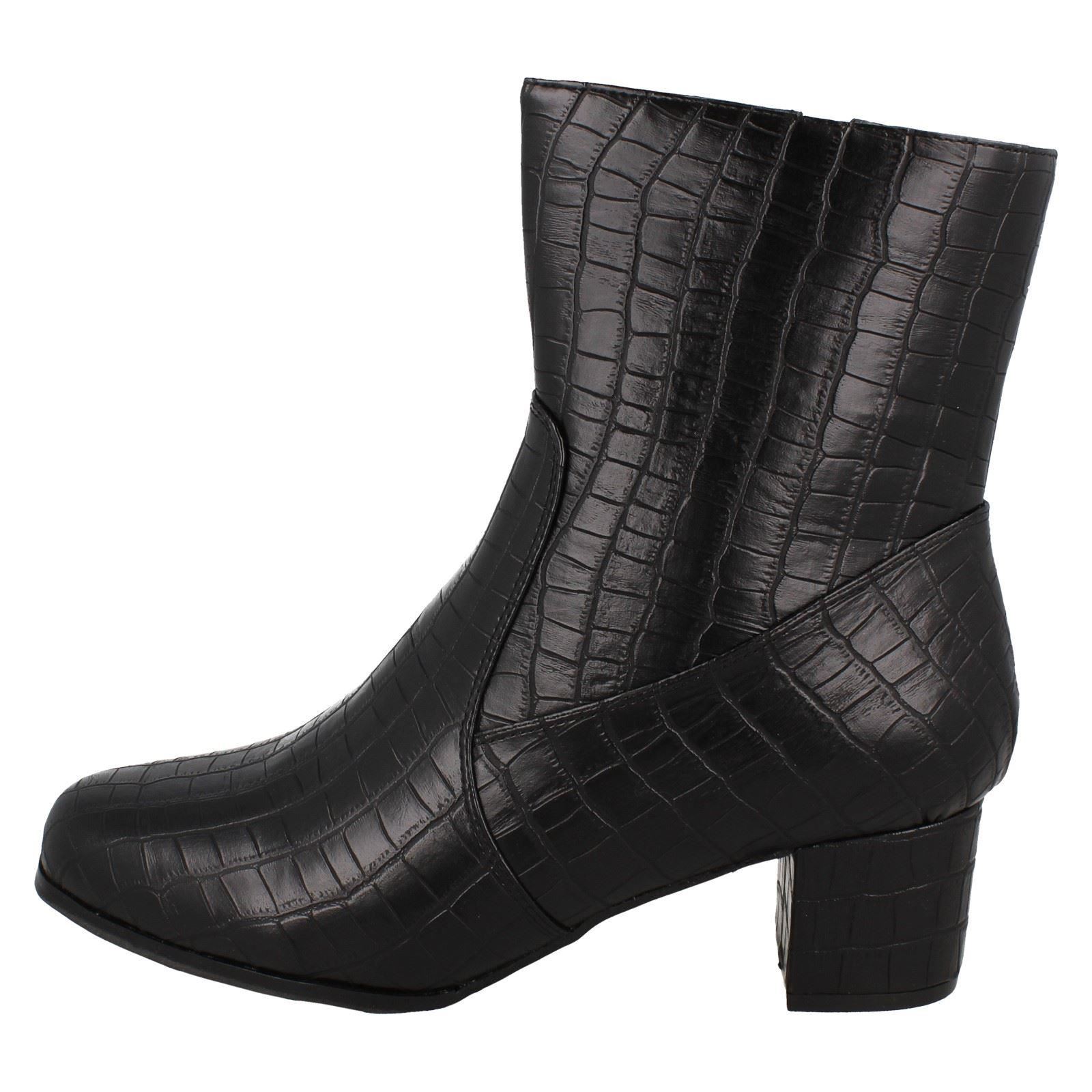 Ladies Spot On Wide Fit Ankle Boots F5R1086 - Picture 18 of 19