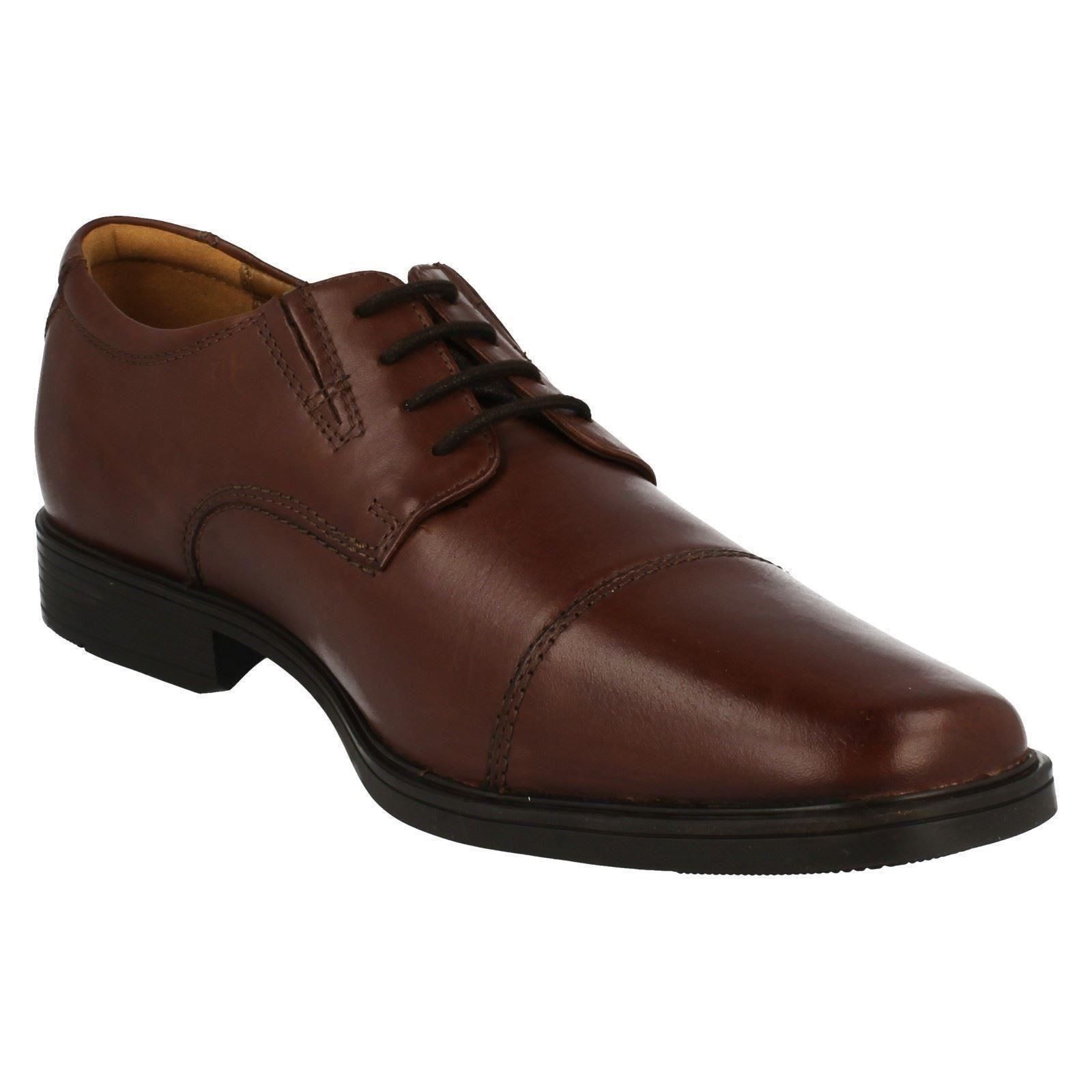 Da Uomo Clarks Lacci Formale Punta Rotonda Scarpe Di Pelle Pelle Di Tilden Cap a80b9d Da Uomo Clarks Lacci Formale Punta Rotonda Scarpe Di Pelle Pelle Di Tilden Cap a80b9d