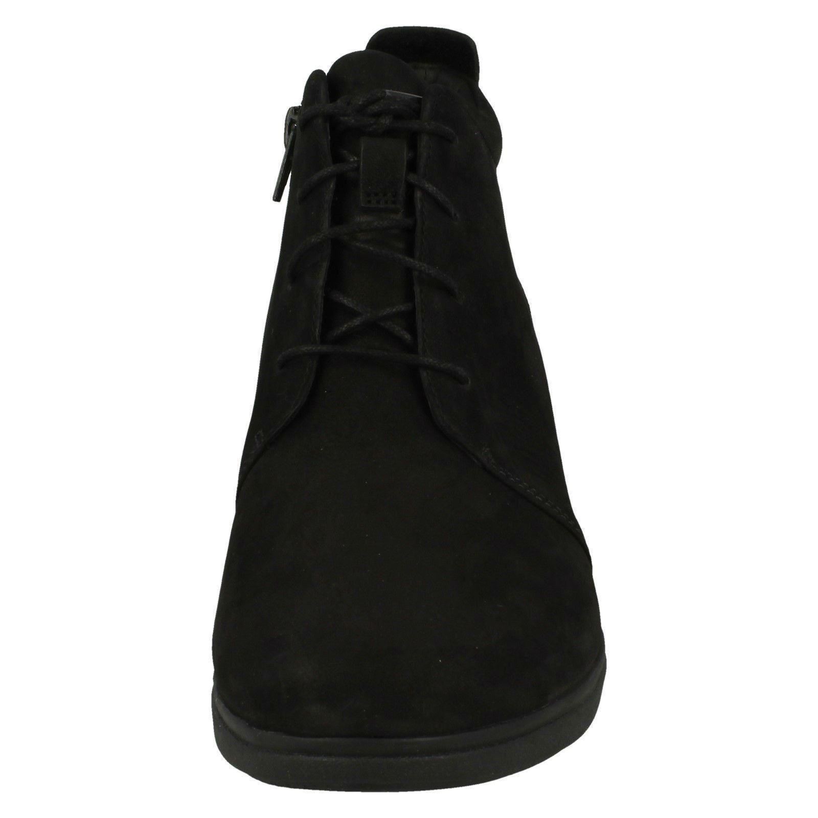 Clarks Damas Tacón Tacón Tacón Bajo Cuña botín-un tallara Eva d98336 Clarks Damas Tacón Tacón Tacón Bajo Cuña botín-un tallara Eva d98336