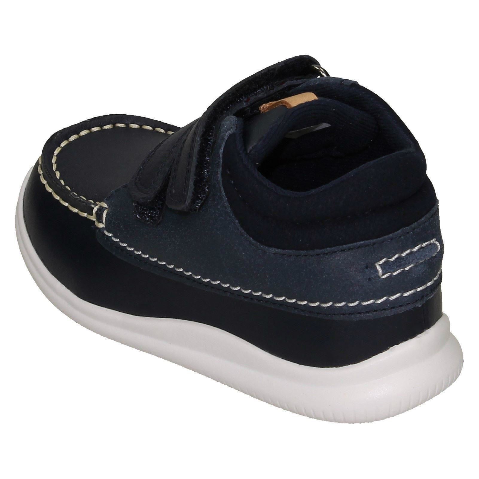 Infantes Niños Clarks Gancho y Lazo Cuero y Textil Botines Cresta Tuktu 19 - Imagen 4 de 19
