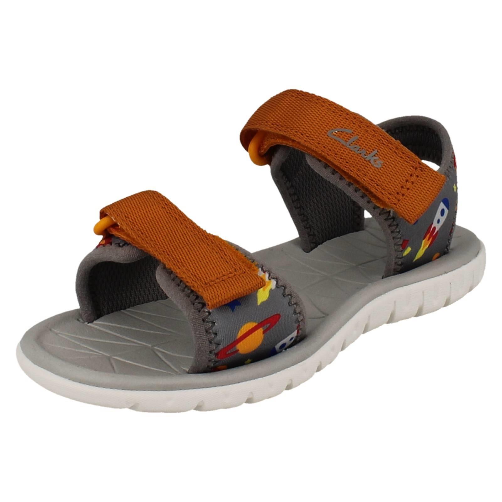 Kids Clarks Pattern Detailed Adjustable Sandals Surfing Tide T - Picture 2 of 37