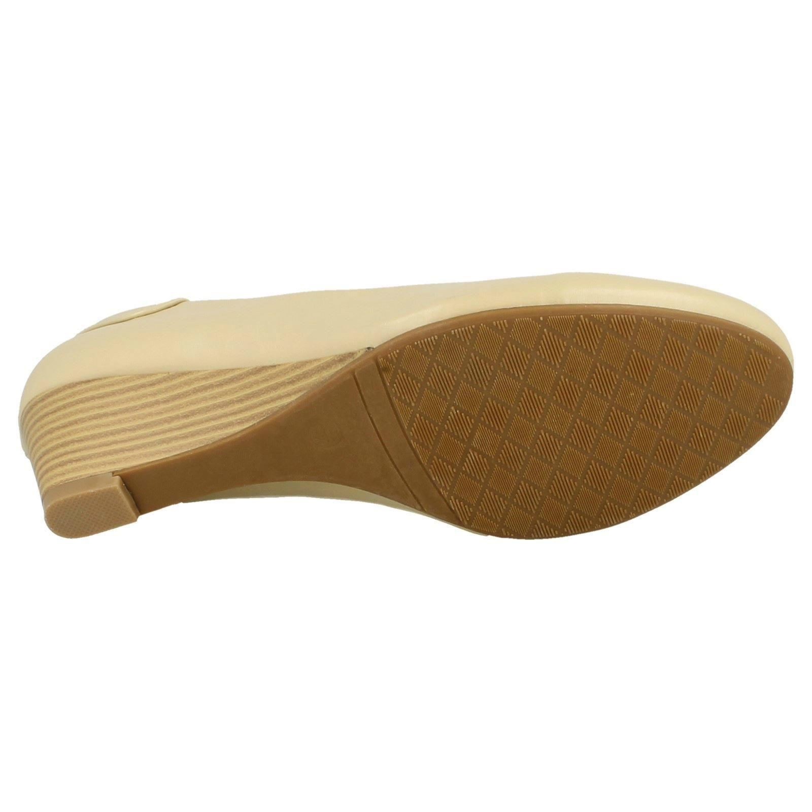 Ladies Spot On Low Wedge Court Shoes *F9R806* - Picture 15 of 37
