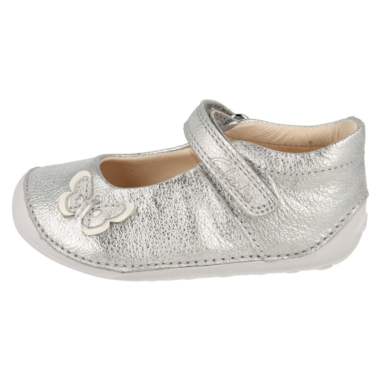All Listings Kids toddler shoes. Toddler shoes crafted using the softest premium materials, making them perfect for growing feet. Specially designed for children aged , these toddler shoes will support and nurture little toes as they start to take their first wobbly steps.