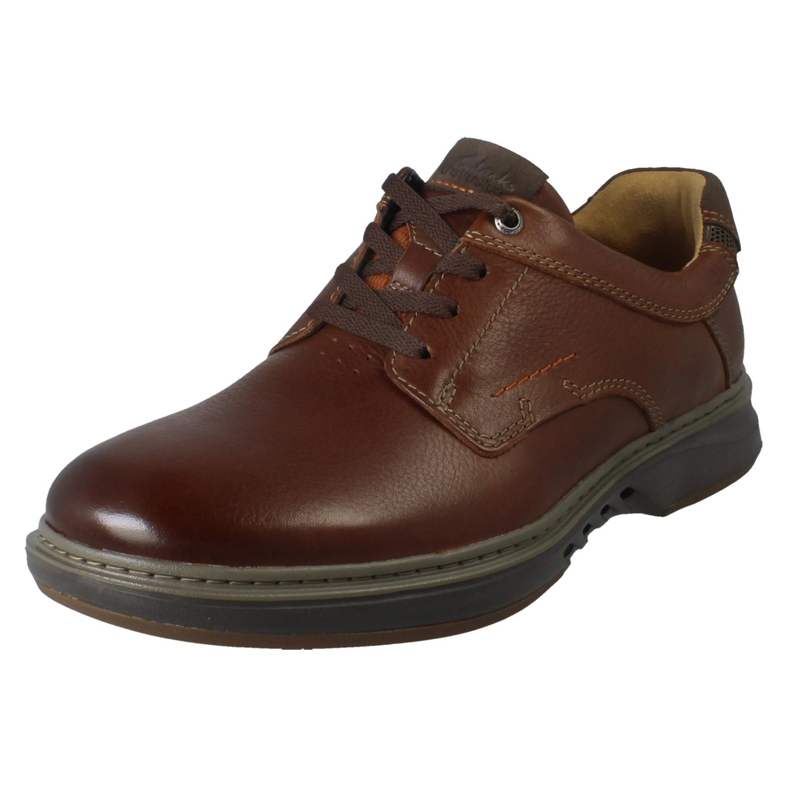 Zapatos para hombre Clarks formales con cordones plantilla extraíble calce ancho: Un Briley Pace - Imagen 2 de 28