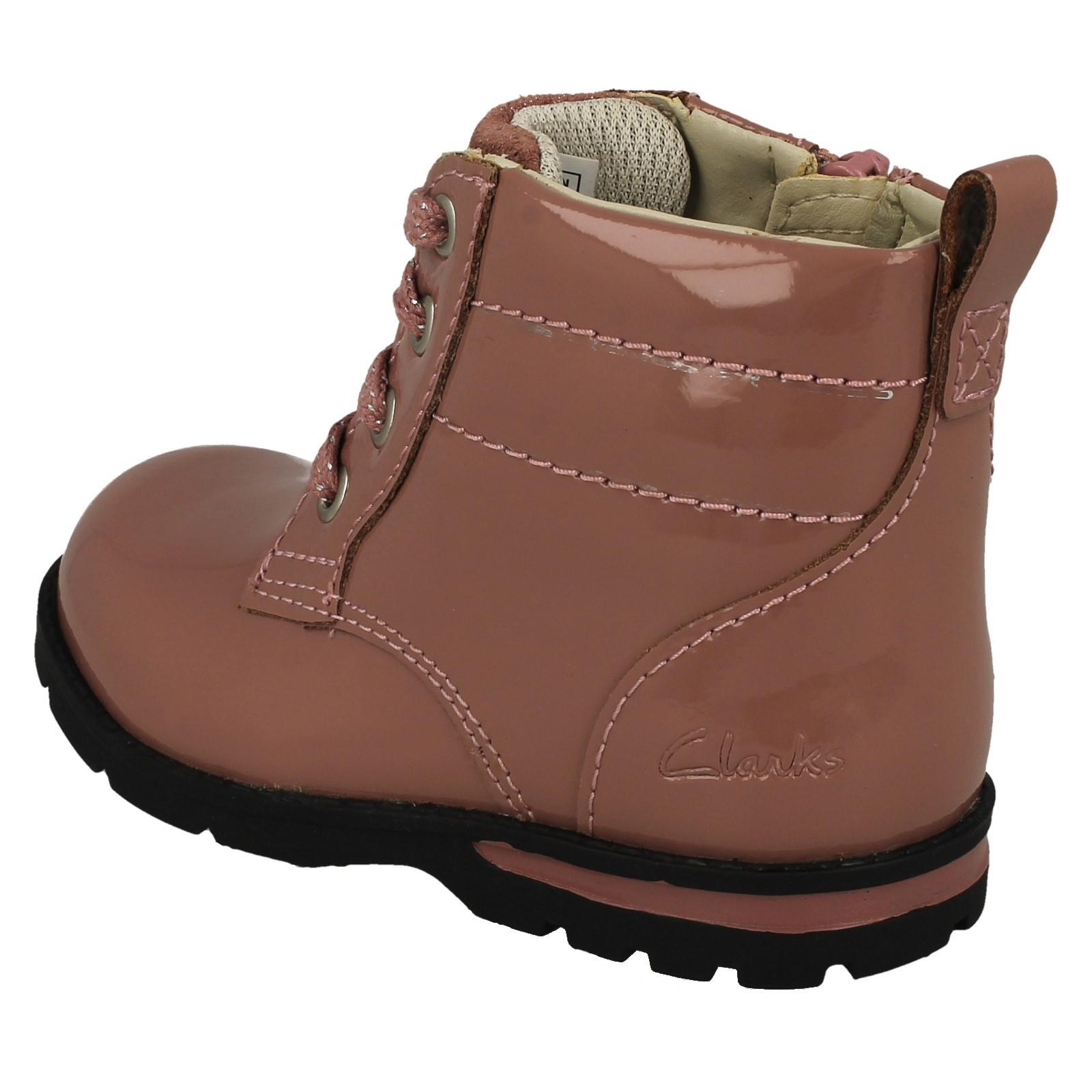 Mädchen Clarks Reißverschluss Stiefeletten Dabi Spitze - Picture 21 of 28
