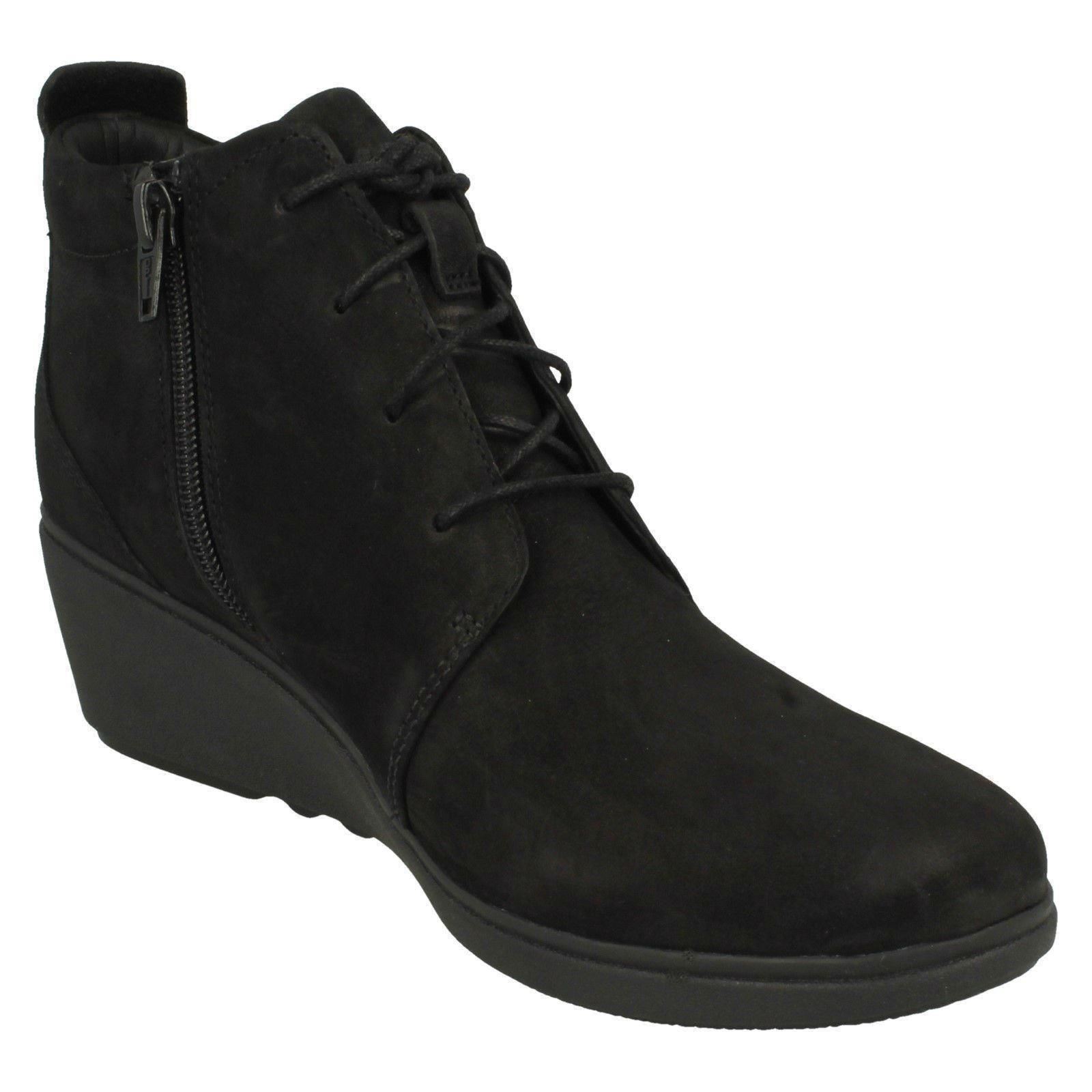 Clarks Damas Tacón Tacón Tacón Bajo Cuña botín-un tallara Eva d98336 Clarks Damas Tacón Tacón Tacón Bajo Cuña botín-un tallara Eva d98336