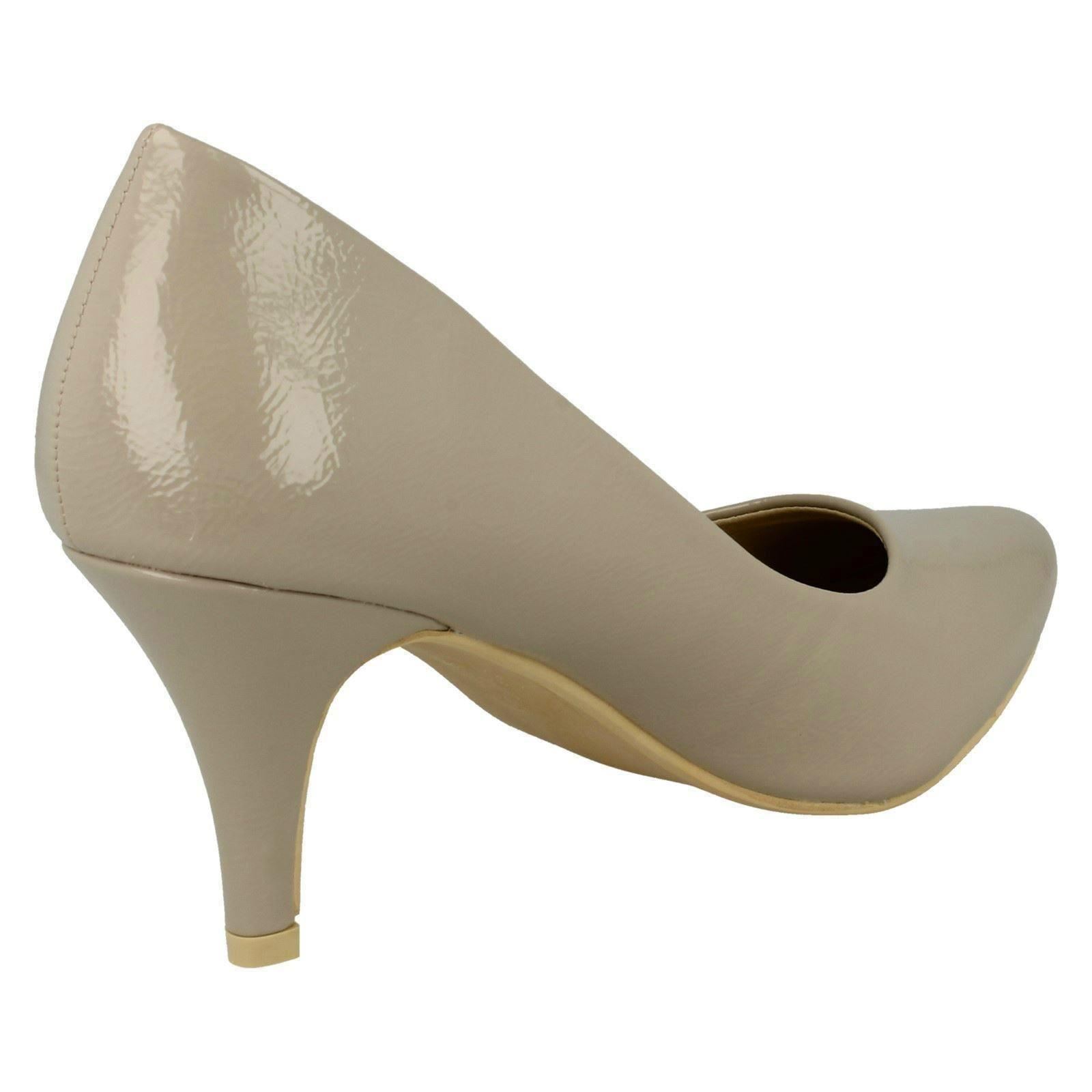 Ladies Spot On Smart Slip On Heeled Synthetic Patent Court Shoes F9R905 - Picture 15 of 19