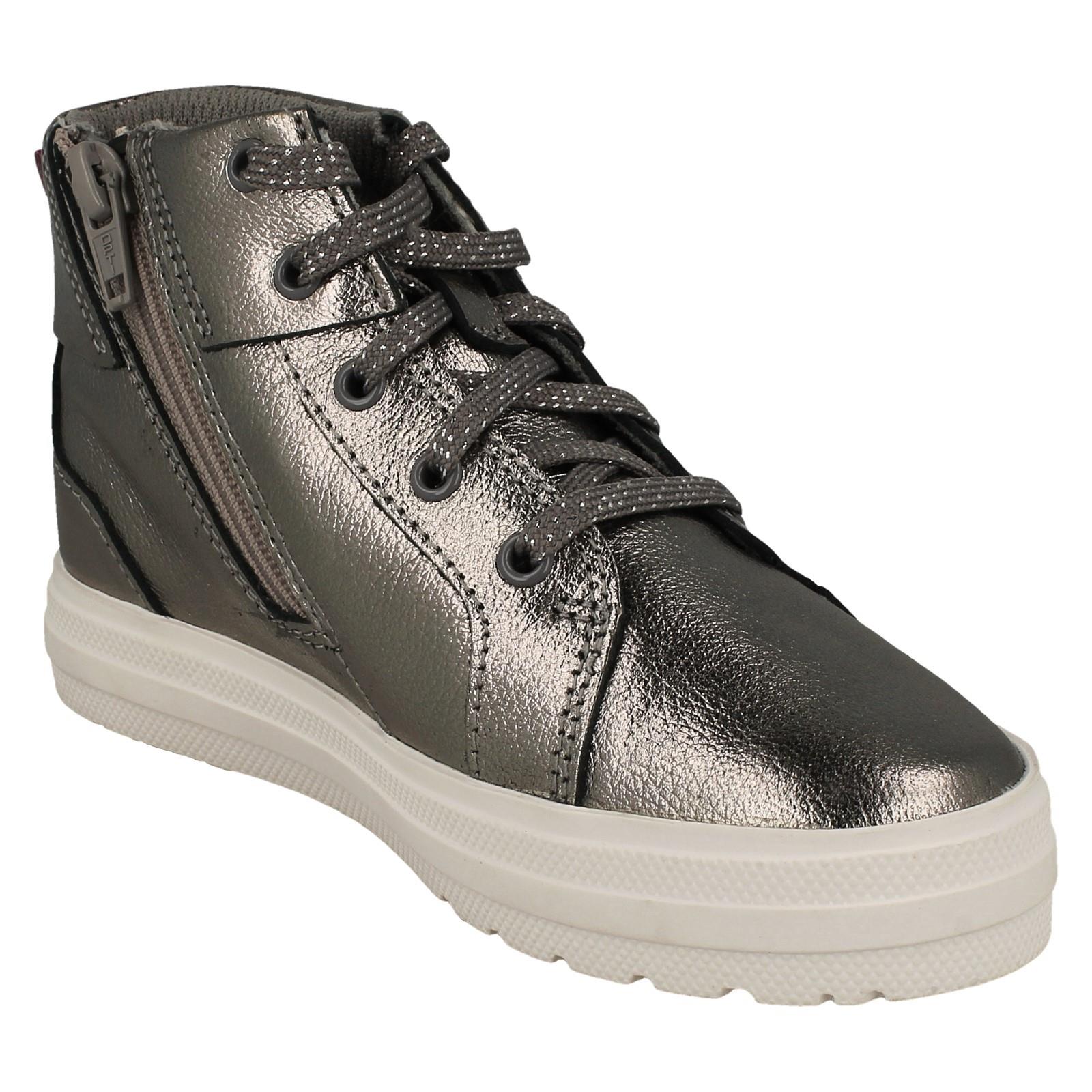 Botines informales Clarks de cuero con cremallera y cordones para niños Nova City - Imagen 17 de 28