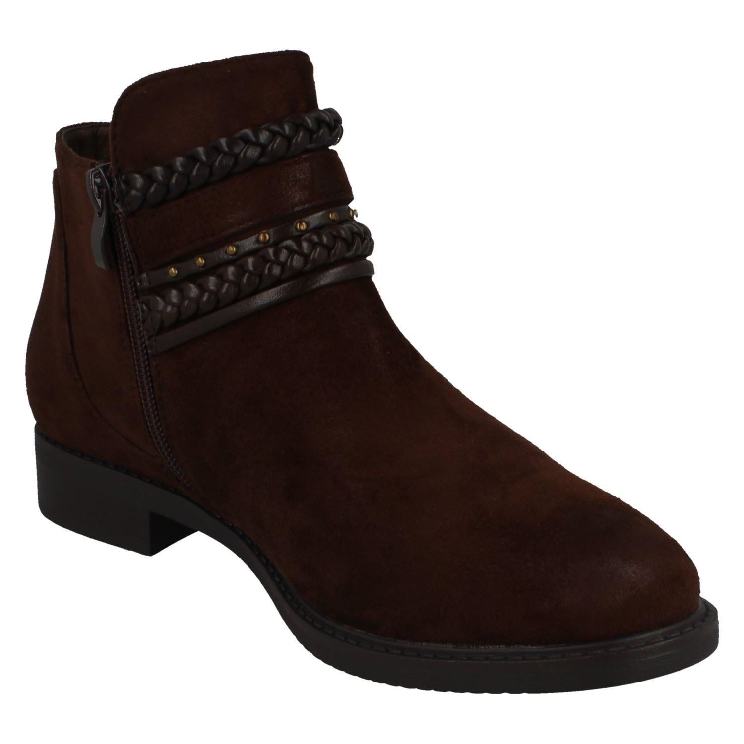 Ladies Spot On Low Heel Ankle Boots - Picture 17 of 19