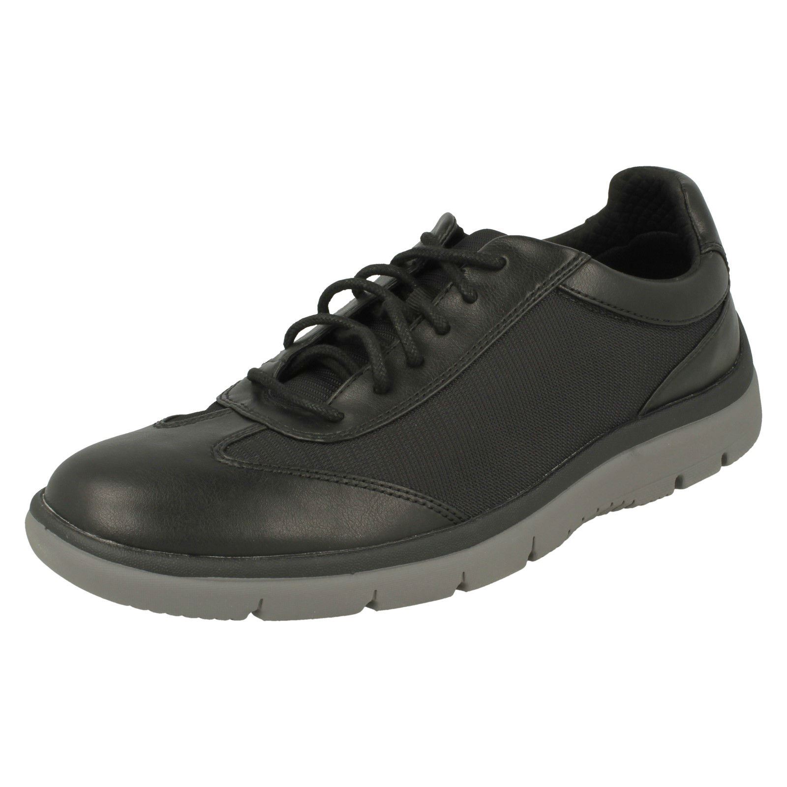 clarks mens trainers