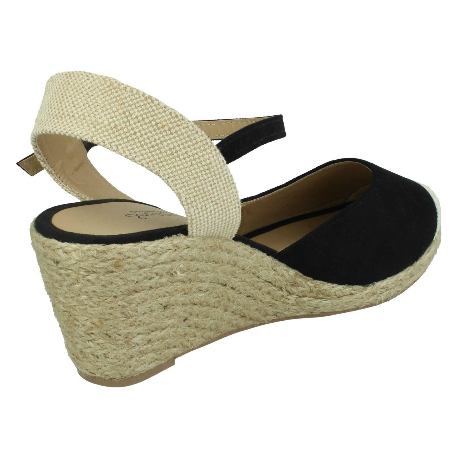 Ladies Savannah Wide Fitting Closed Toe Wedges - Picture 7 of 28