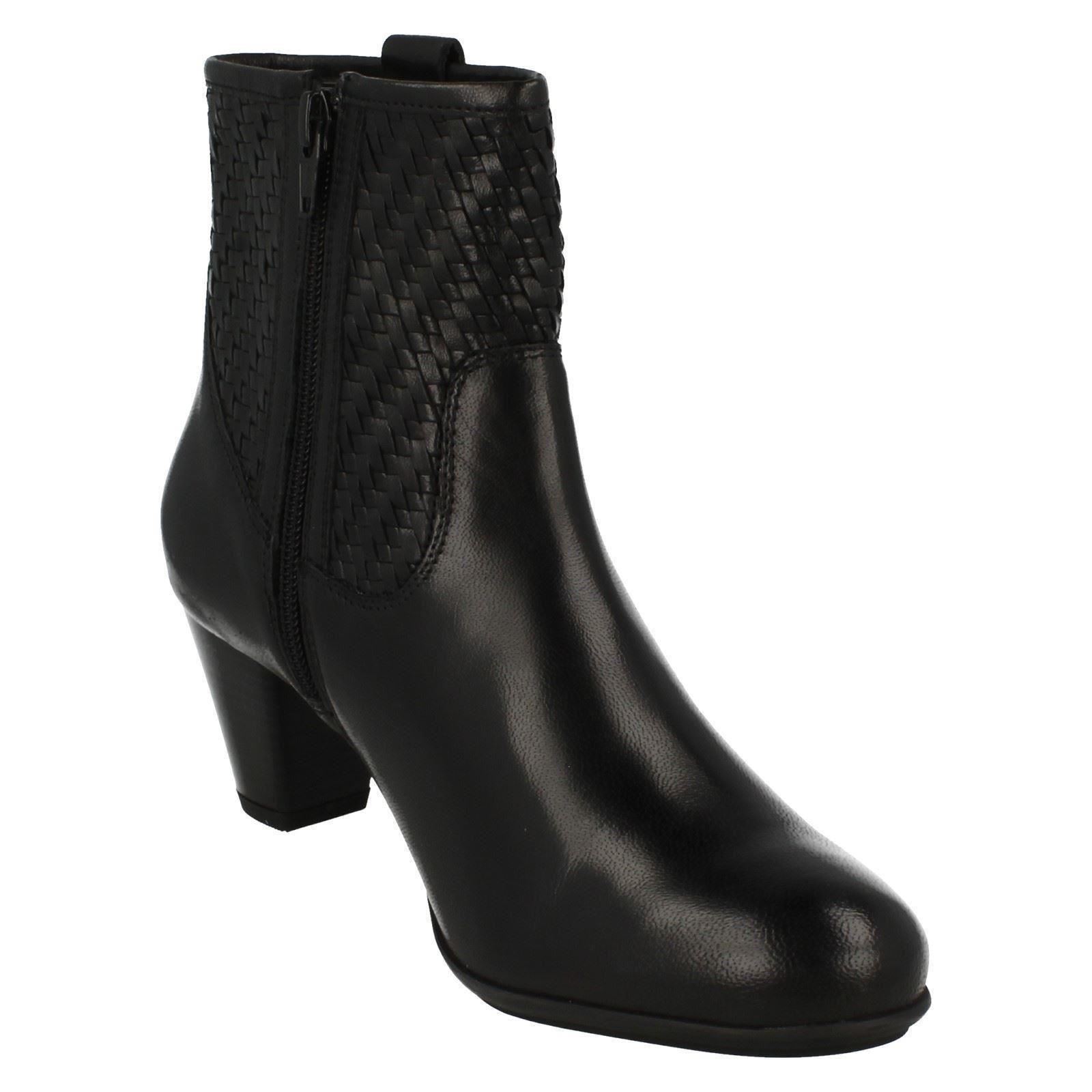 van dal ankle boots
