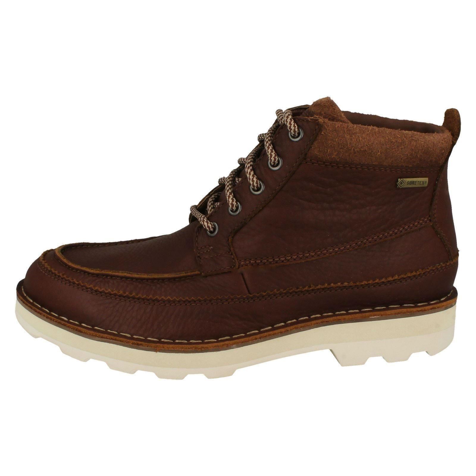 Mens Clarks Casual Gore-Tex Boots - Korik Rise Mens Clarks Casual Gore-Tex Boots - Korik Rise