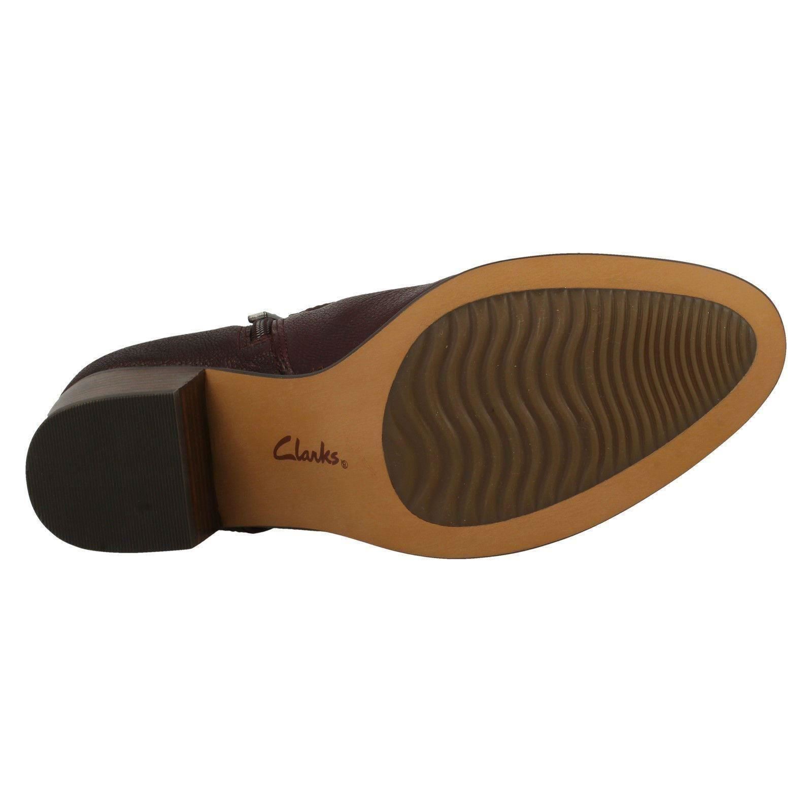 Damas Clarks Hebilla detallado botas al al al Tobillo maypearl Milla 671546 Damas Clarks Hebilla detallado botas al al al Tobillo maypearl Milla 671546