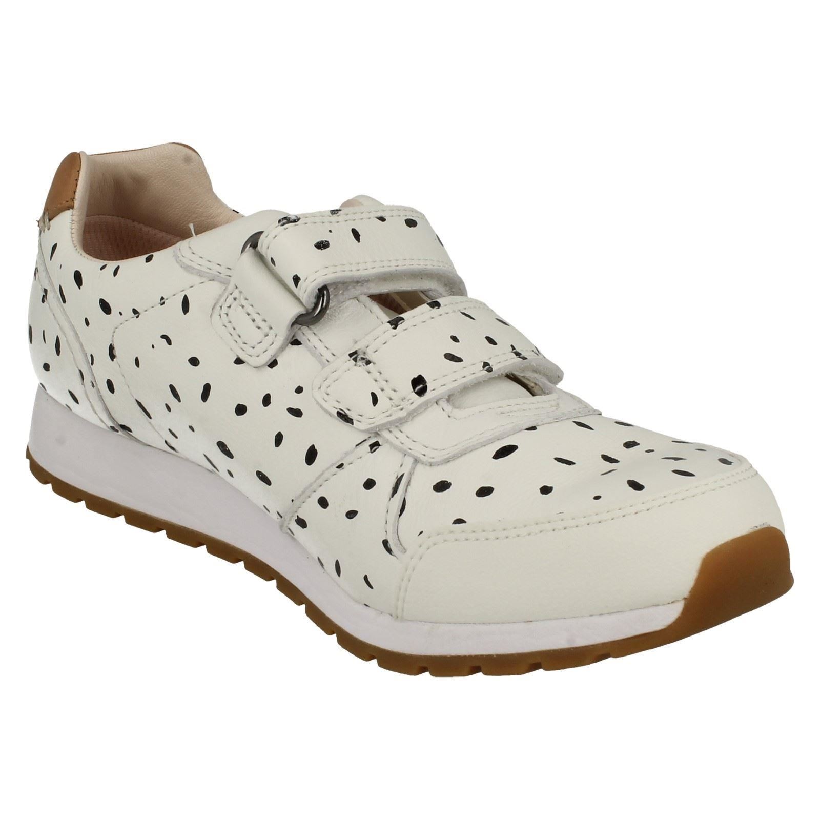 Girls Clarks Hook /& Loop Trainers Zest Max