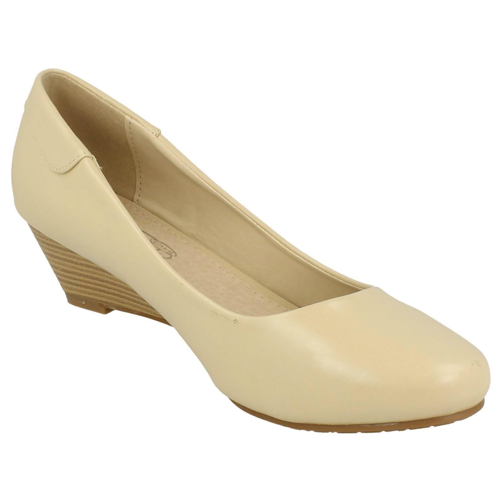 Ladies Spot On Low Wedge Court Shoes *F9R806* - Picture 19 of 37