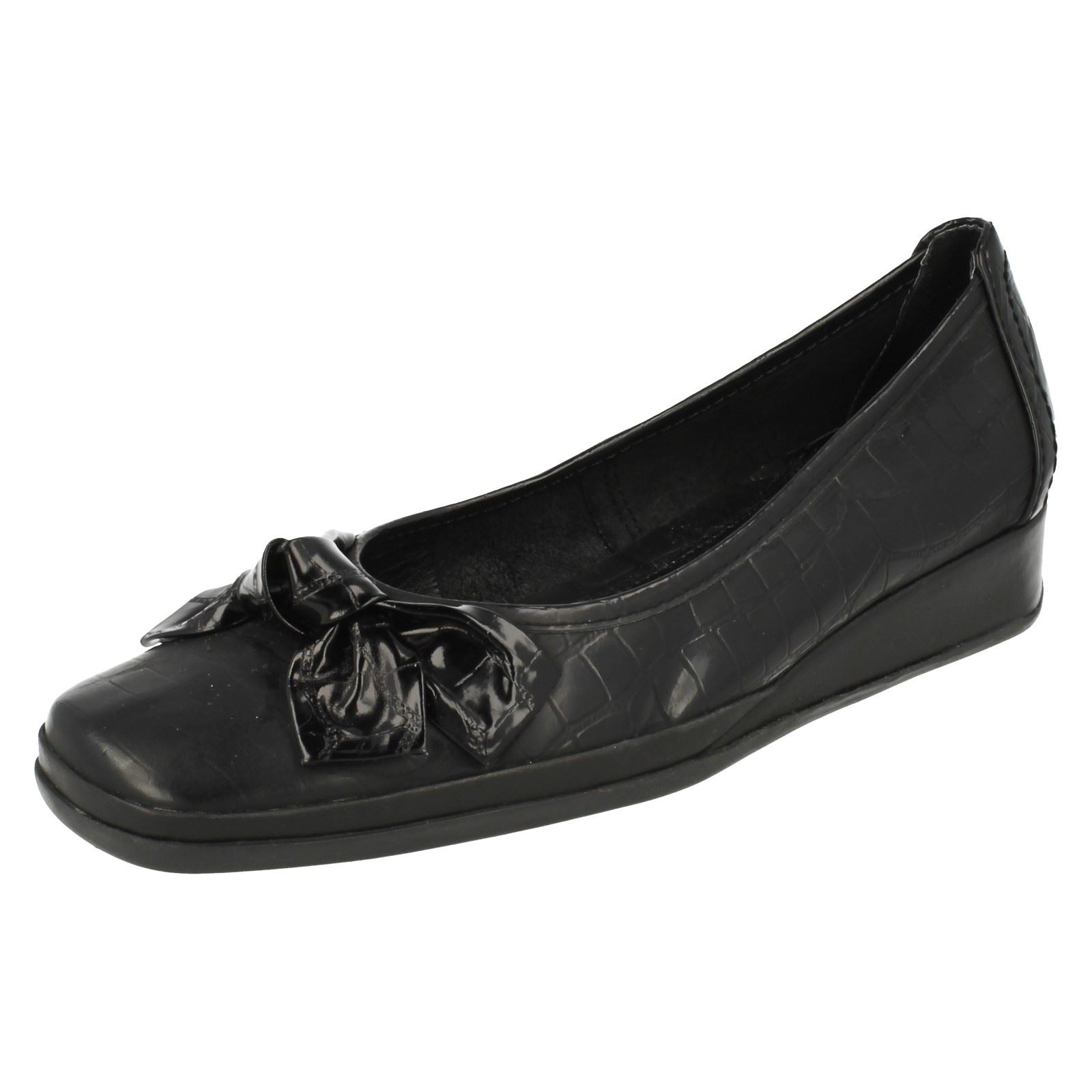 Zapatos de tacón de cuña pequeños Van-Dal para dama Barbados II - Imagen 11 de 28