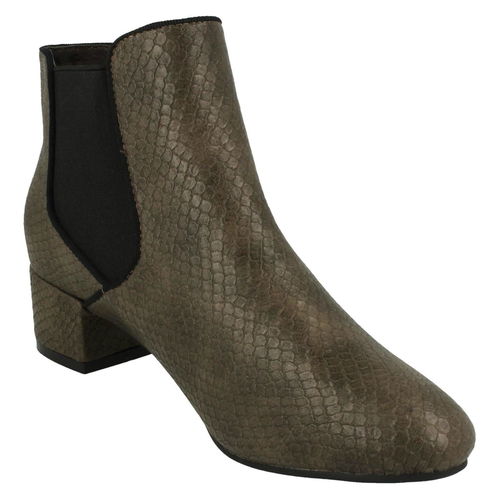 'Botas' al tobillo para damas Anne Michelle - Imagen 44 de 46