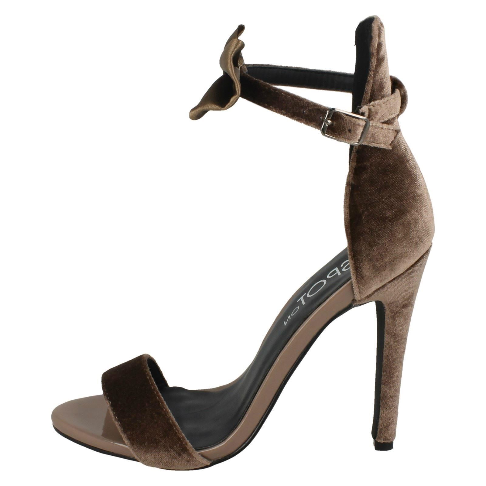 Damen Spot On Samt Knöchelriemen Sandalen - Bild 12 von 18
