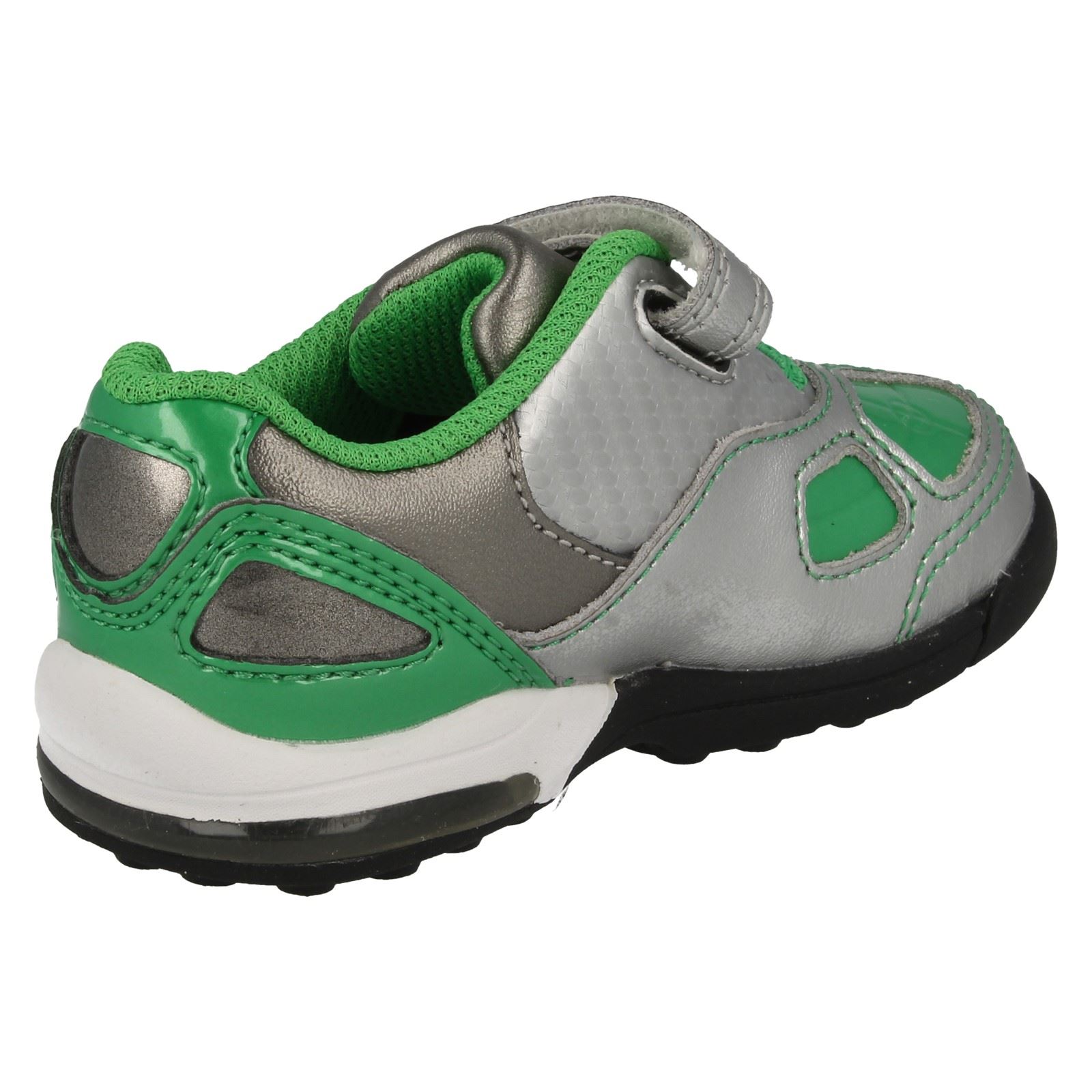 clarks outlet football trainers