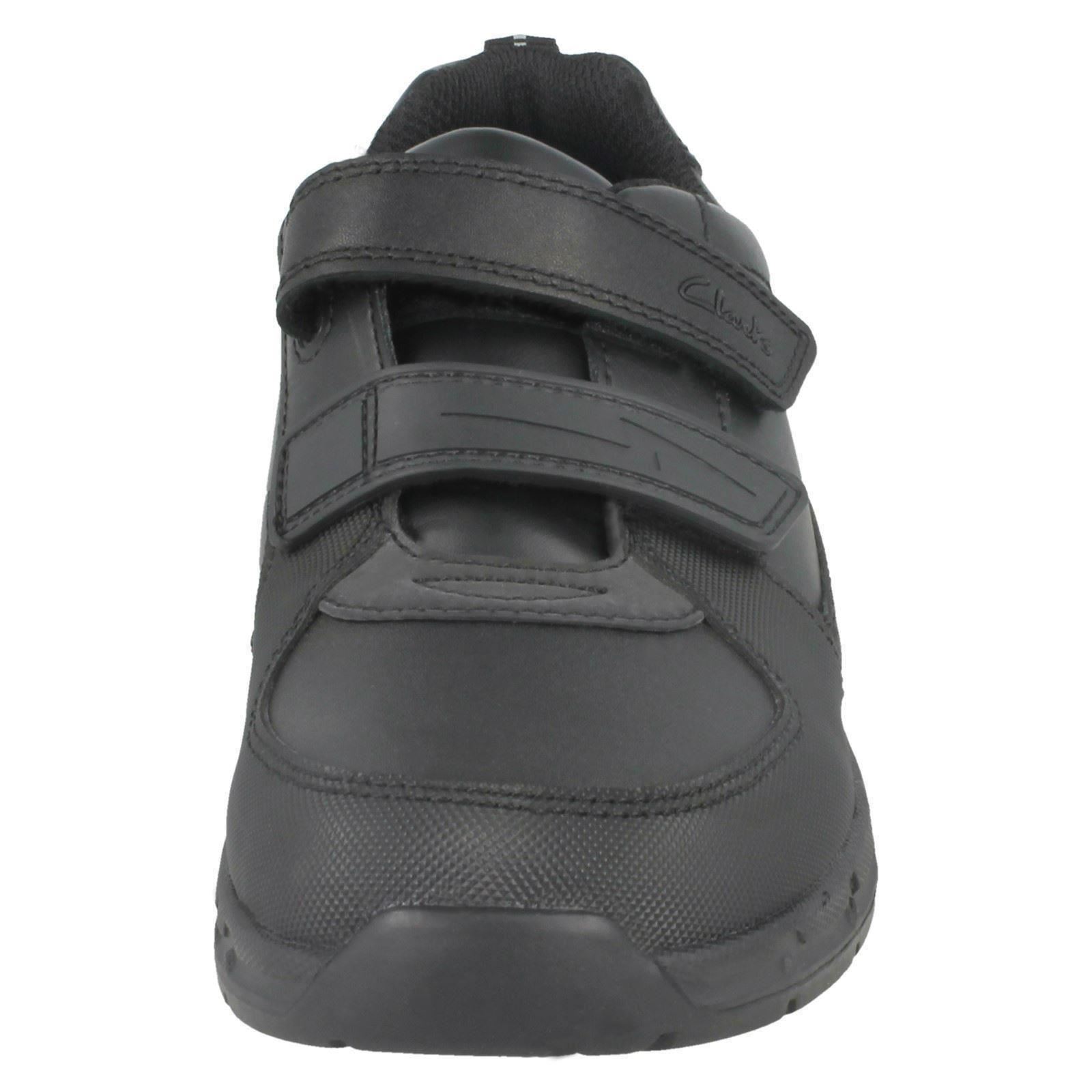 boys gloform shoes
