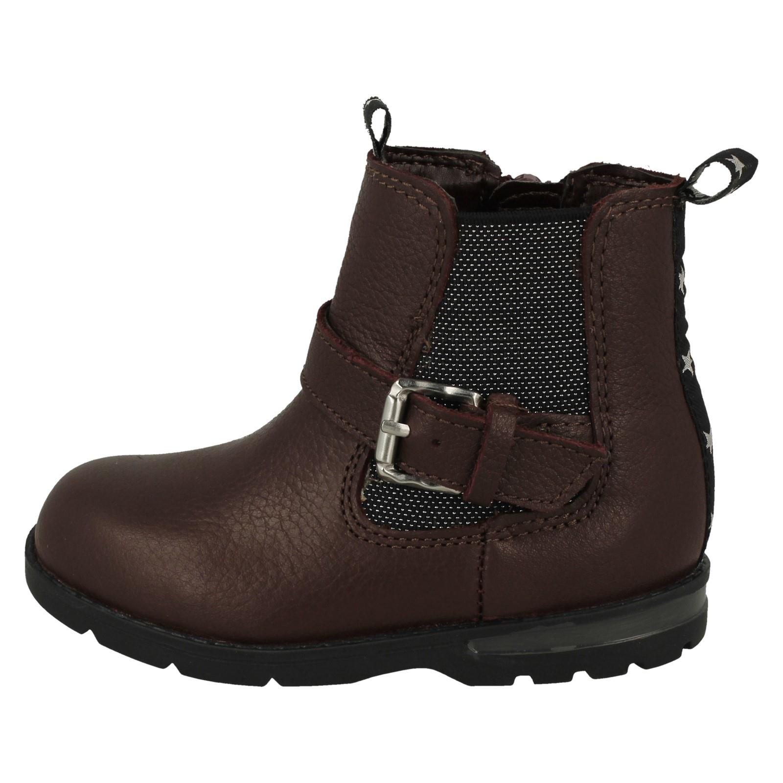 Girls Clarks Stylish Buckle Detailed Heeled Ankle Boots Dabi River T - Picture 3 of 19