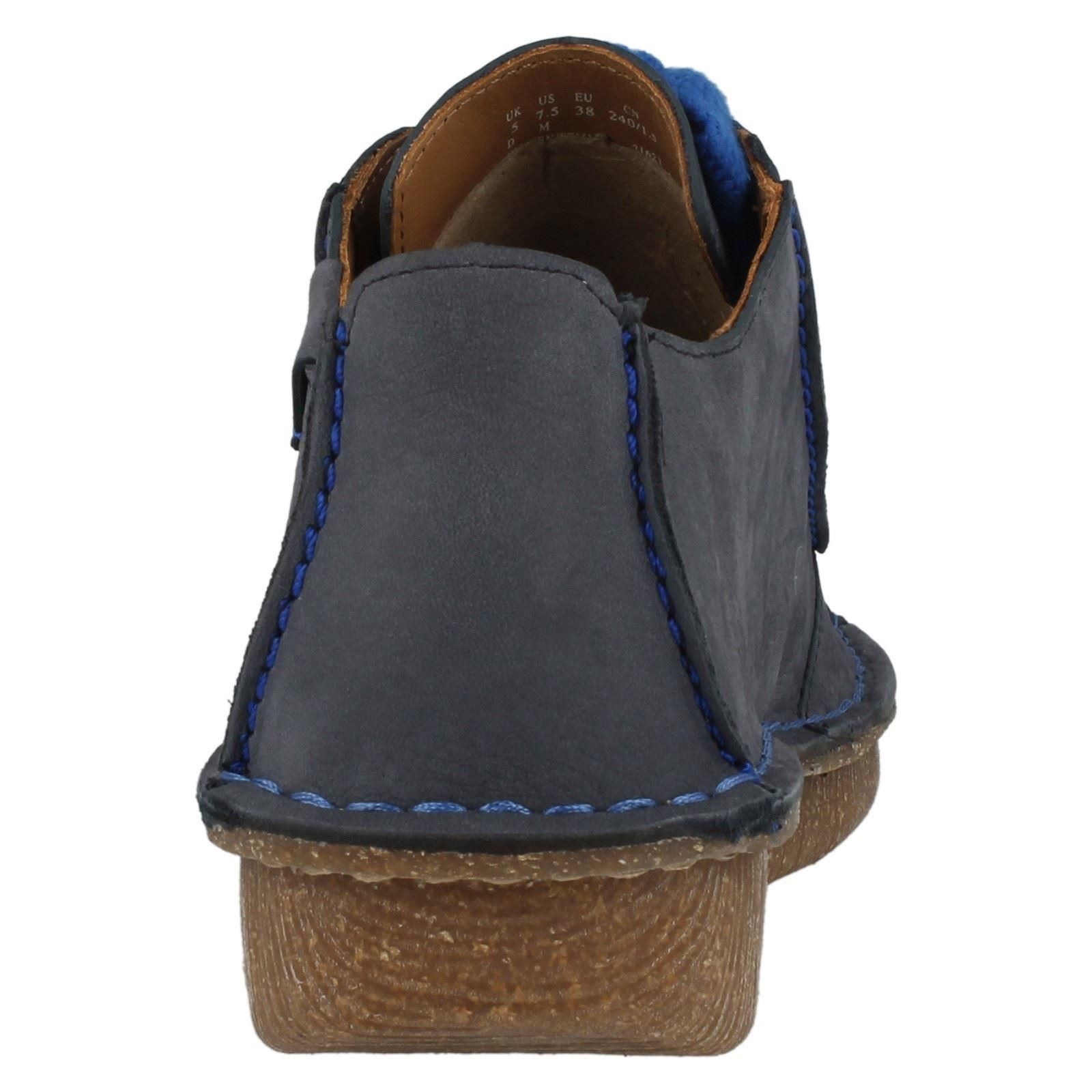 clarks womens lace up shoes