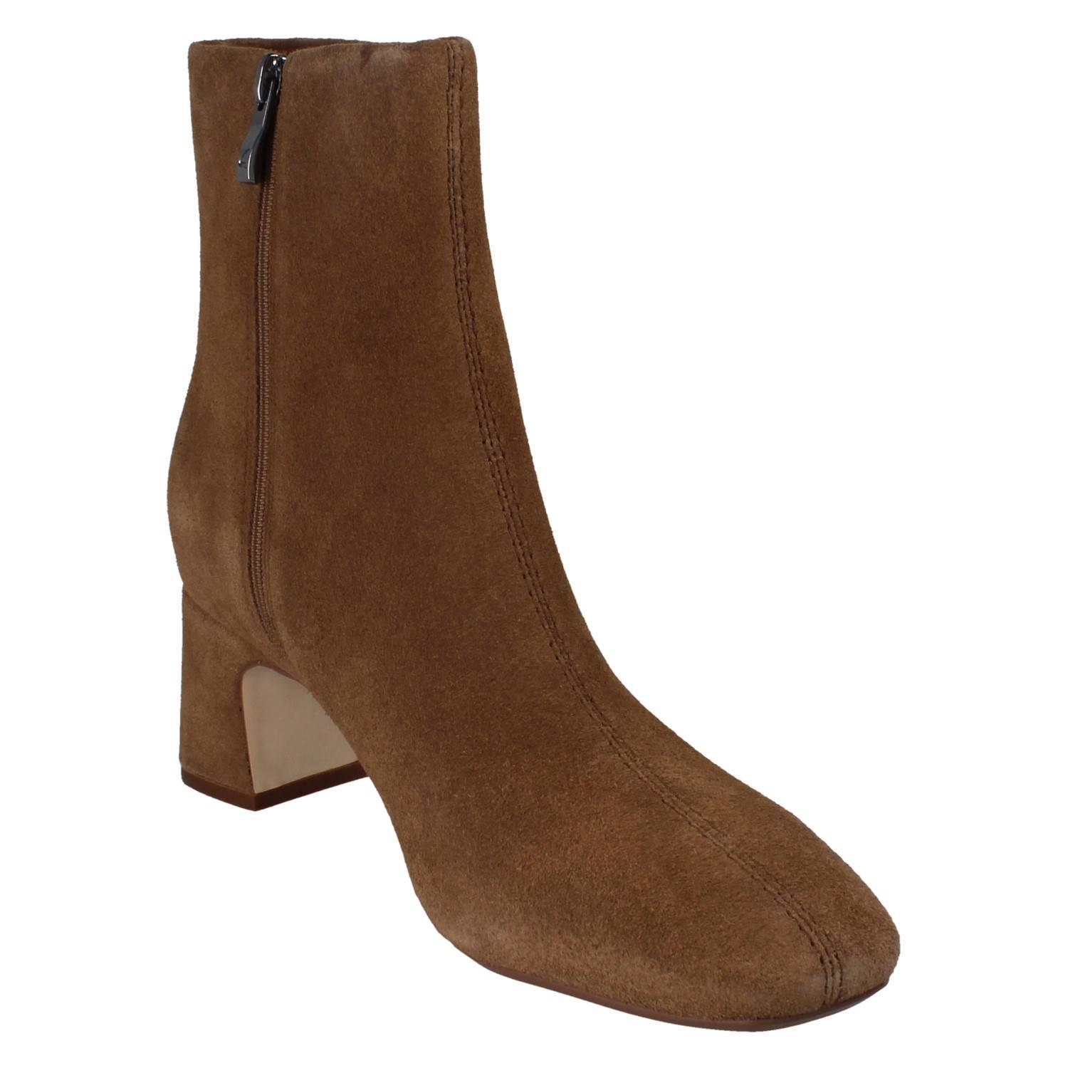 Damen Clarks Smart Leather Blockabsatz Quadratische Zehe Stiefeletten Fernie Zip - Picture 17 of 19