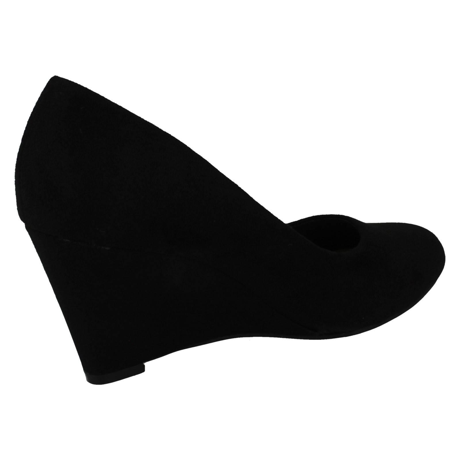 Elegantes zapatos de corte con tacón de cuña para damas Spot On F9R0114 - Imagen 10 de 28