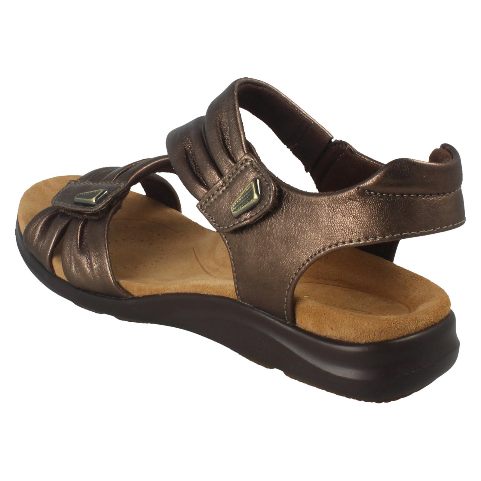 Damen Clarks Leder Klettverschluss Doppelriemen breite Sommer Sandalen "Kitly Ave" - Bild 13 von 19