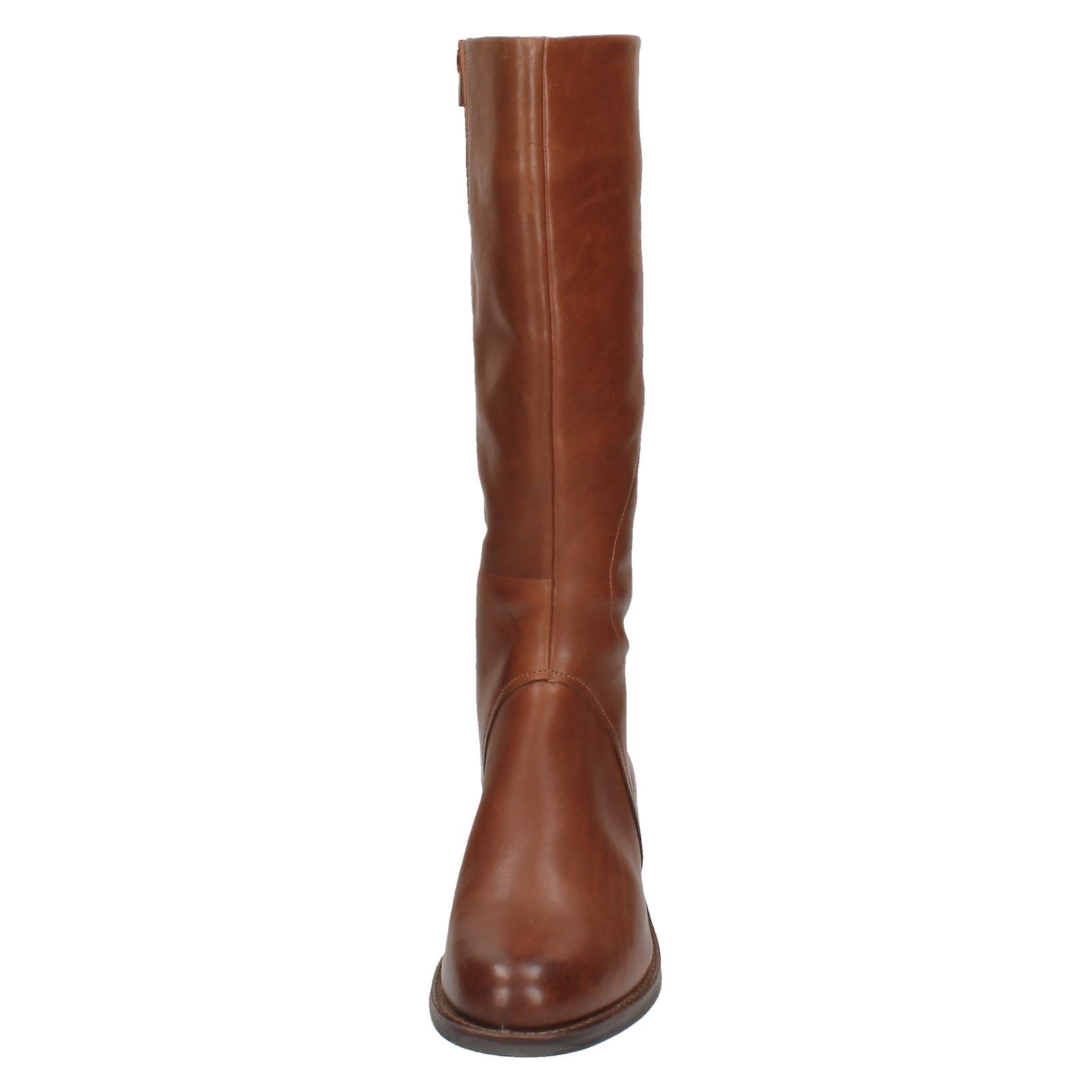 Signore Signore Signore Clarks arrossoondati toe zip GORE-TEX Gamba Alta Stivali in Pelle con Tacco Mara Sand | Prezzo Affare
647e46 Signore Signore Signore Clarks arrossoondati toe zip GORE-TEX Gamba Alta Stivali in Pelle con Tacco Mara Sand | Prezzo Affare
647e46