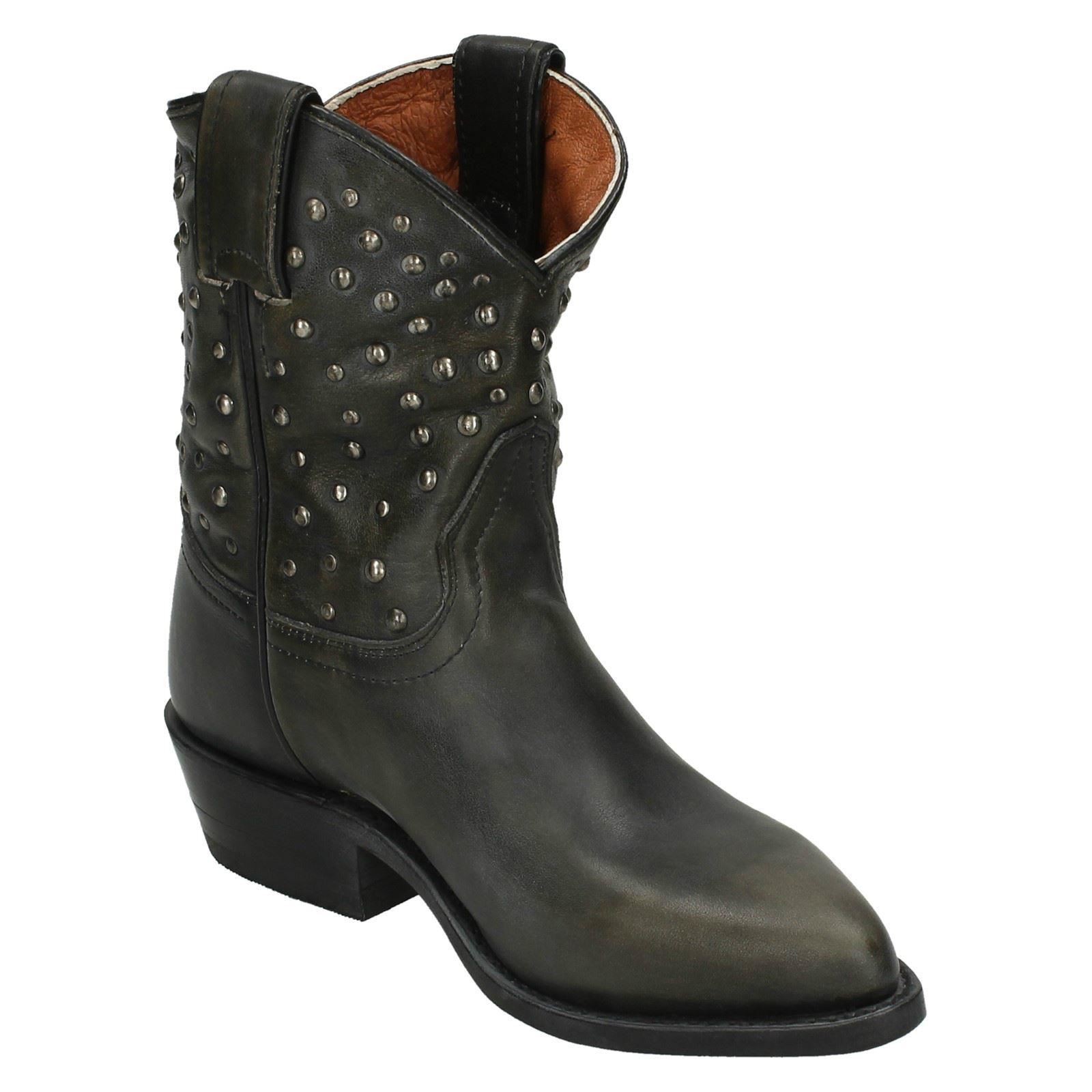 LADIES HARLEY DAVIDSON KIRA BLACK LEATHER STUDDED COWBOY ANKLE BOOTS