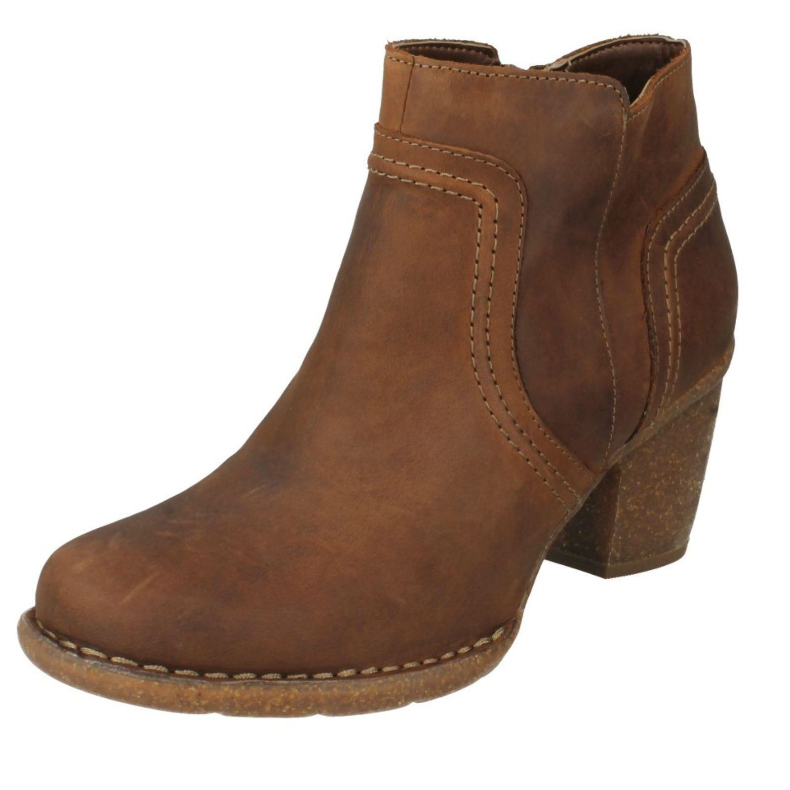 Damas Clarks Grueso botas al Tobillo Damas carleta PARIS f6e522 Damas Clarks Grueso botas al Tobillo Damas carleta PARIS f6e522