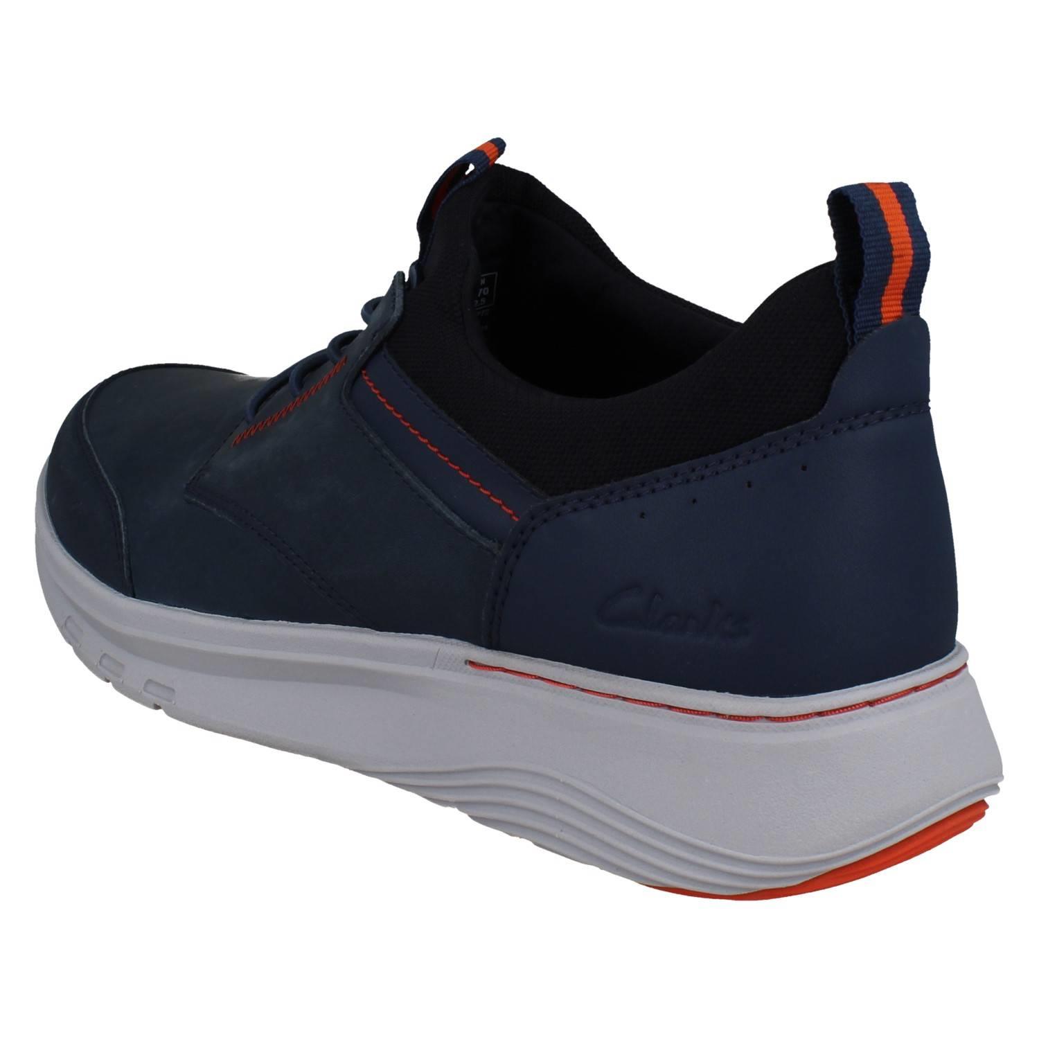 Men's Clarks Motion Tread Slip On Casual Waxy Leather Shoes Motion Trek EZ - Picture 13 of 19