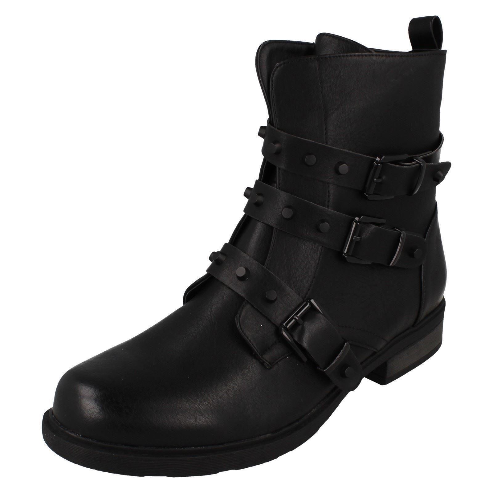 Ladies Spot On Ankle Boots - Picture 2 of 19