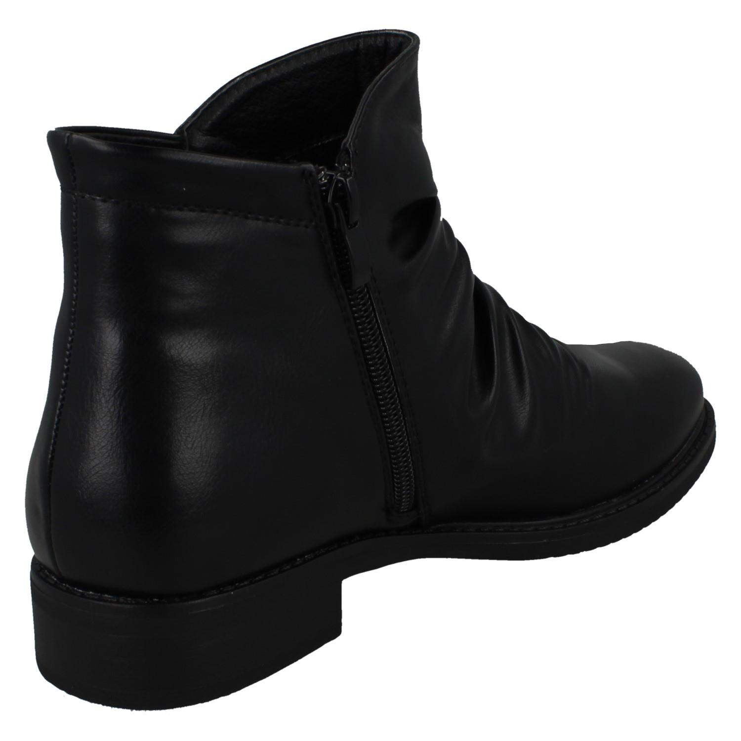 Ladies Spot On Low Heel Rouched Ankle Boot F51031 - Picture 6 of 19
