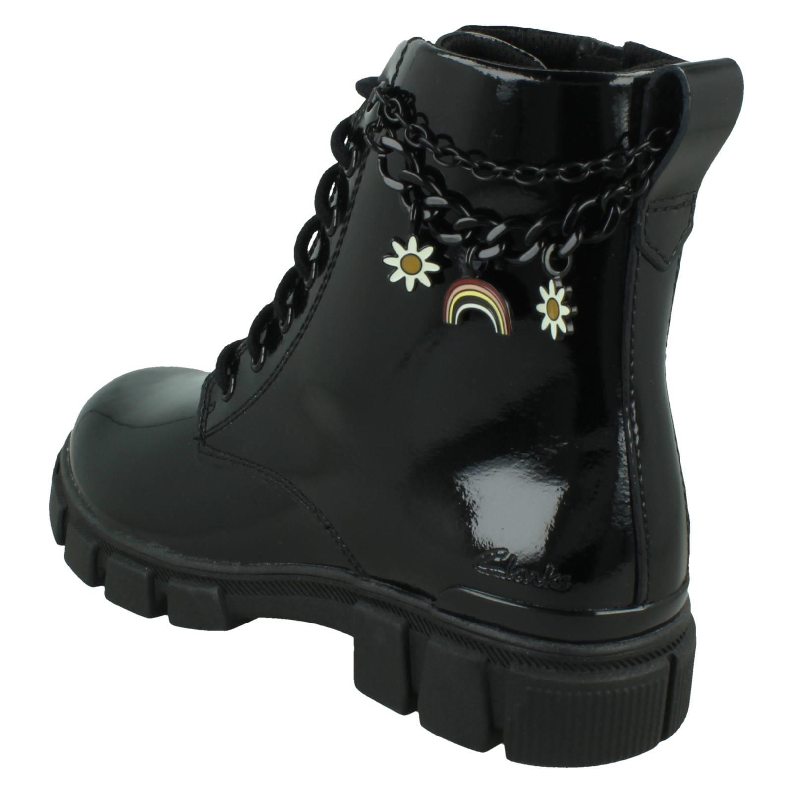 Girls Clarks Charm Detail Ankle Boots "Evyn Charm O" - Picture 4 of 19