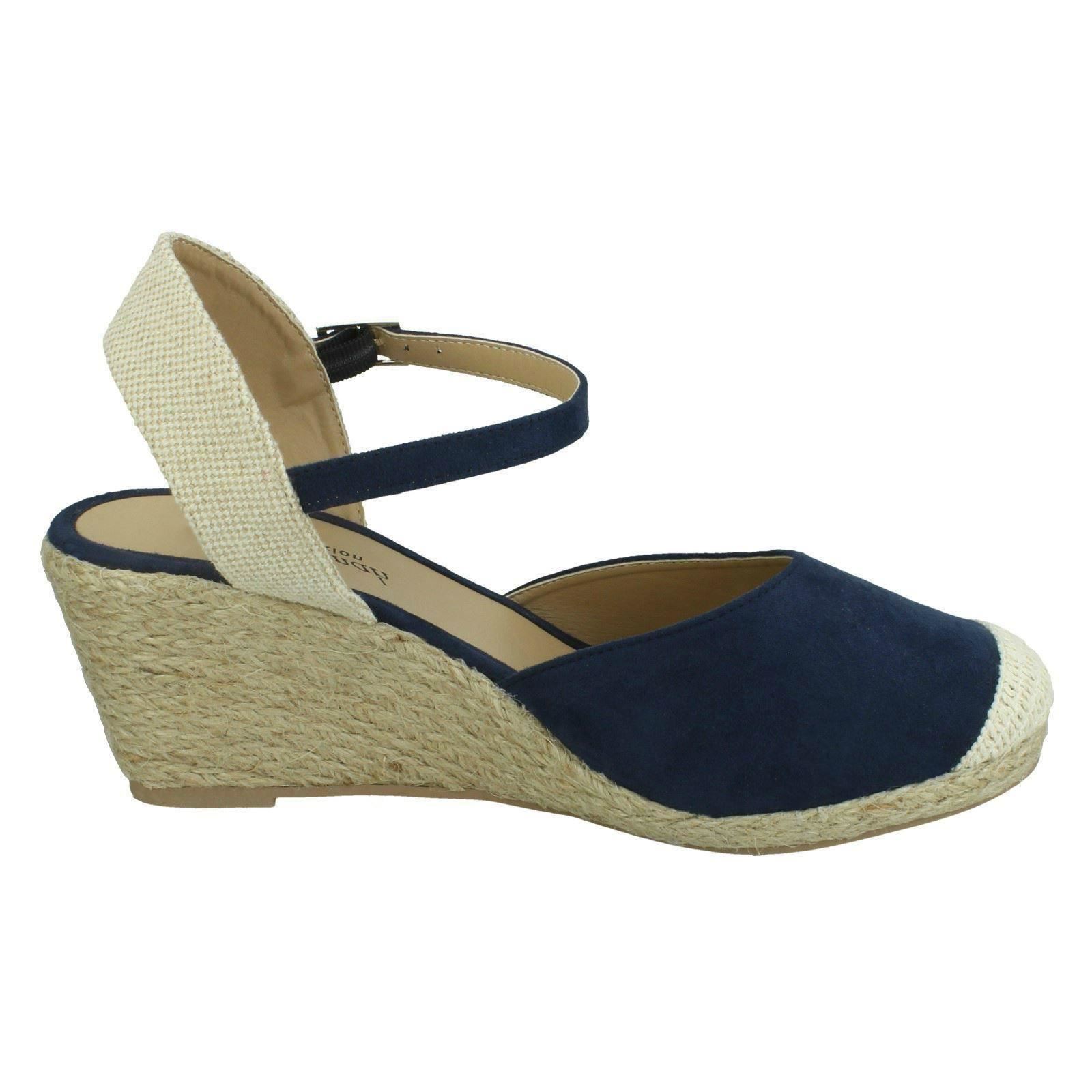 Ladies Savannah Wide Fitting Closed Toe Wedges - Picture 22 of 28