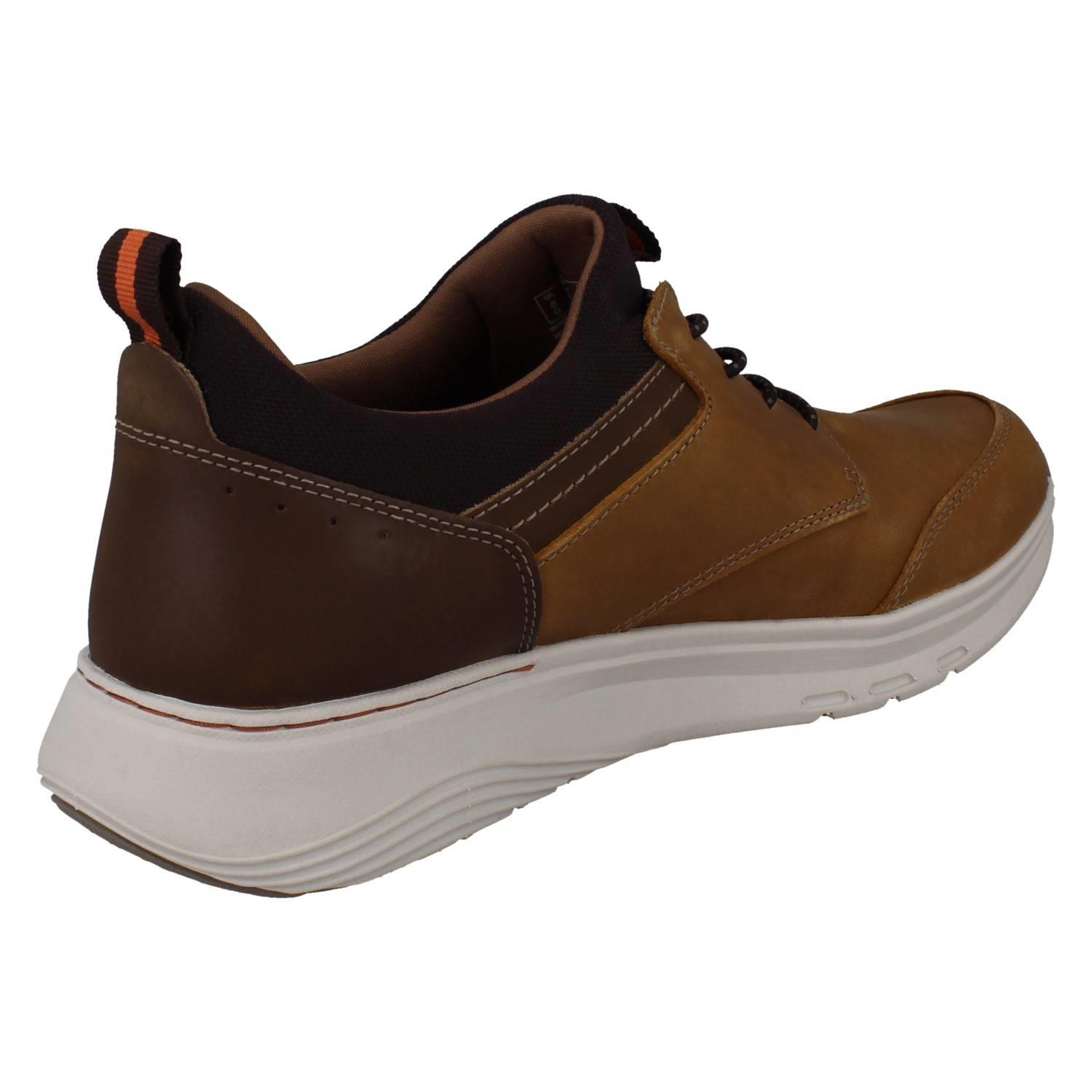 Men's Clarks Motion Tread Slip On Casual Waxy Leather Shoes Motion Trek EZ - Picture 6 of 19