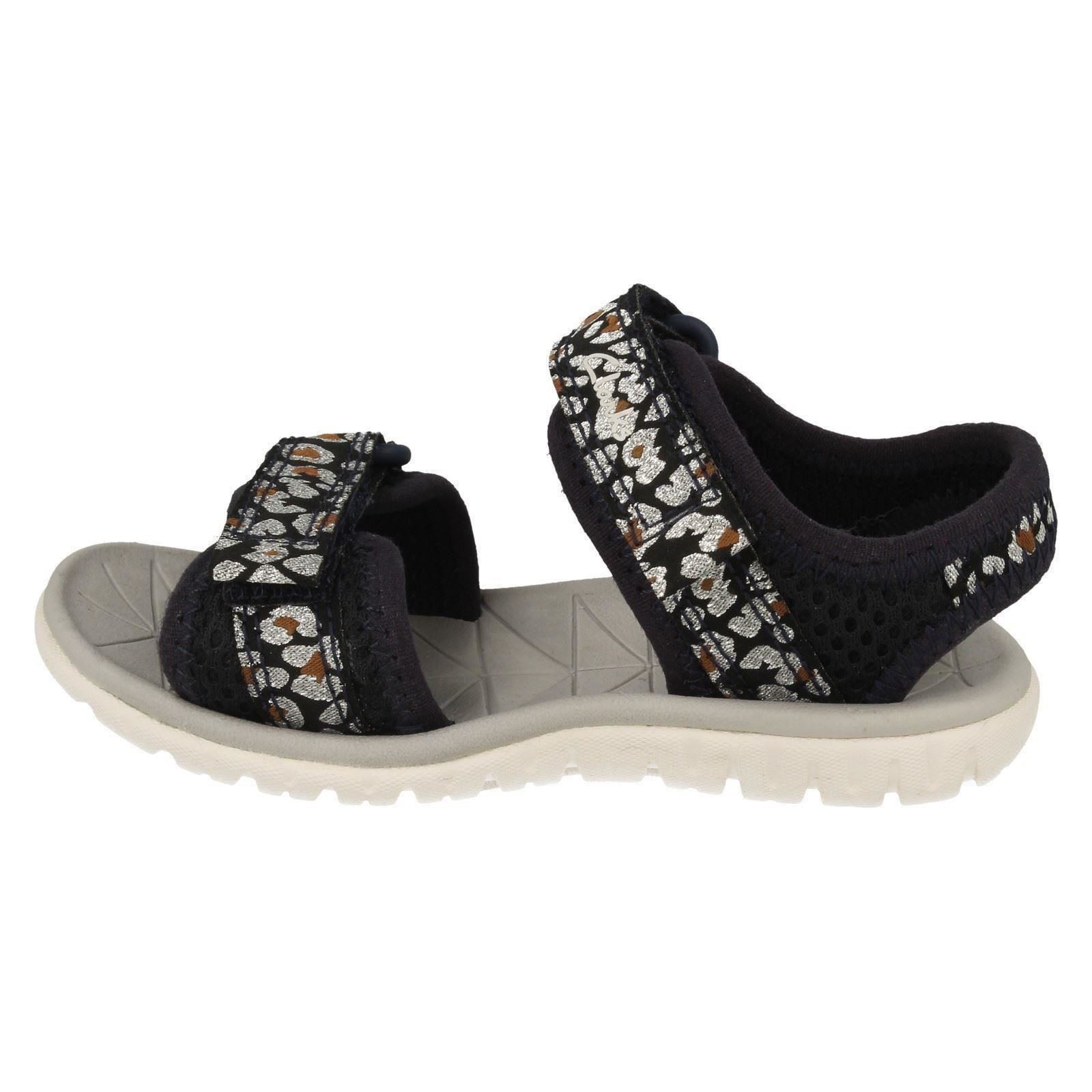 Childrens Clarks Casual Hook & Loop Textile Summer Sandals Surfing Tide K - Picture 39 of 73