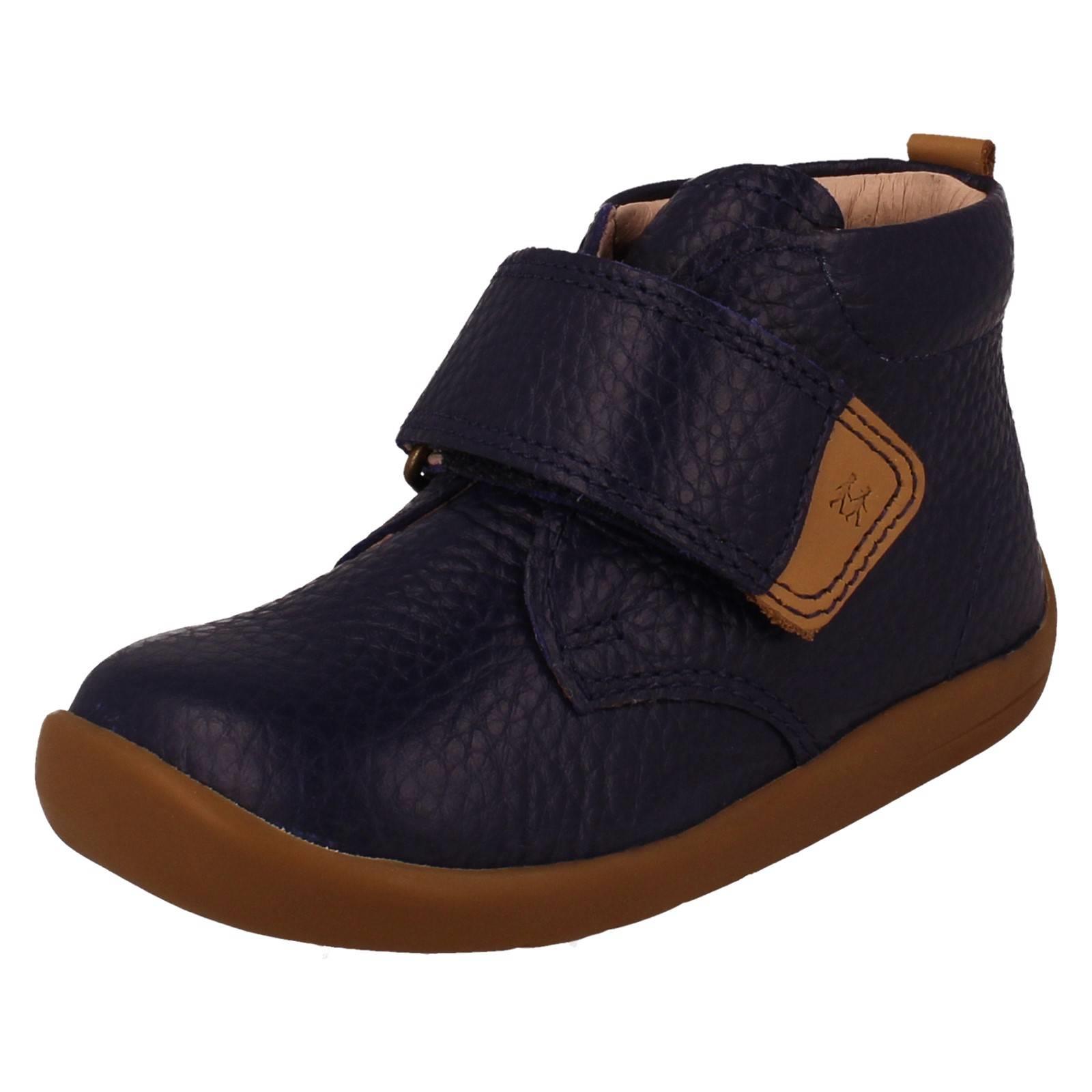 Botines Startrite cuello acolchado Totter24 para niños - Imagen 2 de 19