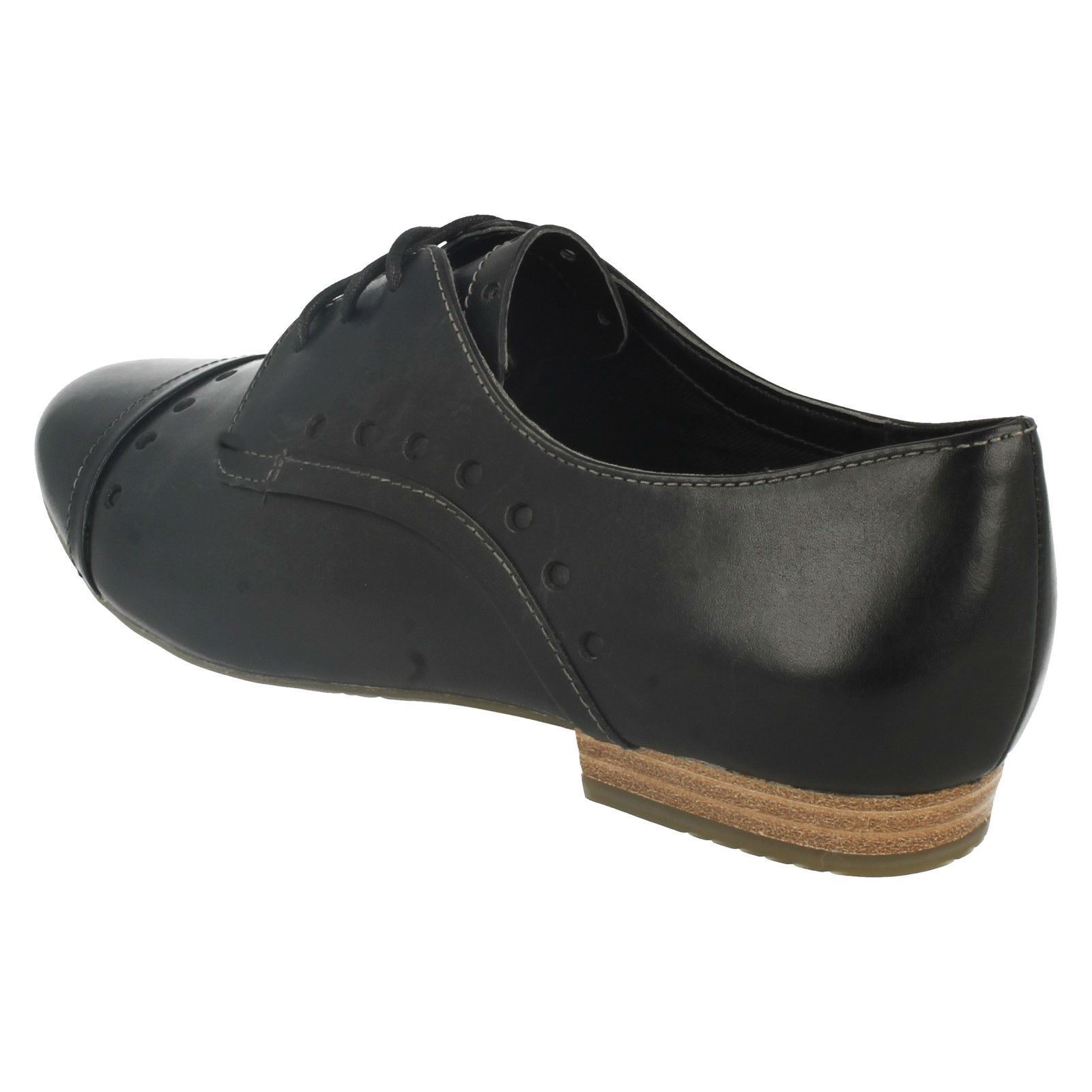 henderson lady clarks