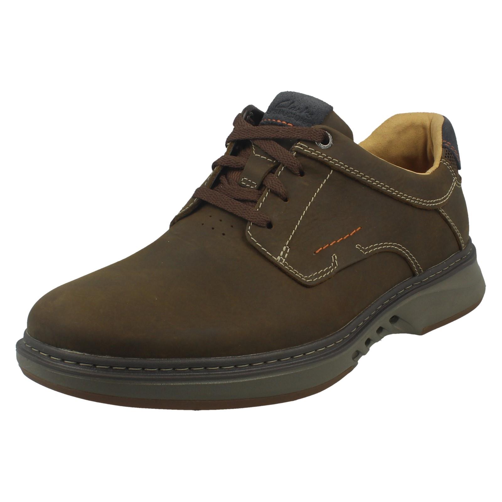 Zapatos para hombre Clarks formales con cordones plantilla extraíble calce ancho: Un Briley Pace - Imagen 20 de 28