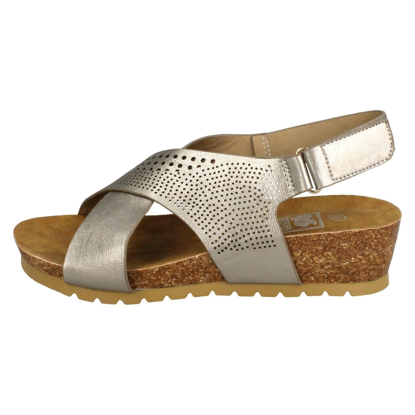 Ladies Down To Earth Mid Wedge X Strap *Sandals* - Picture 8 of 19