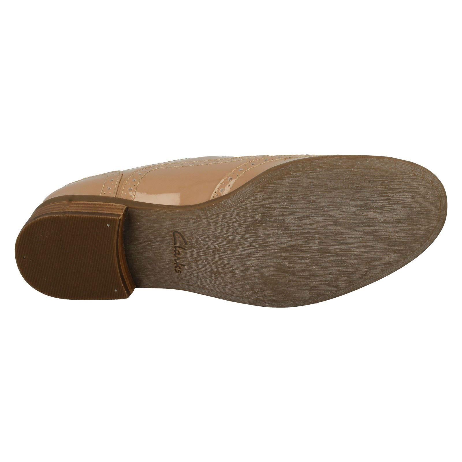 Ladies Clarks Brogue Shoes *Hamble Oak* - Picture 121 of 154