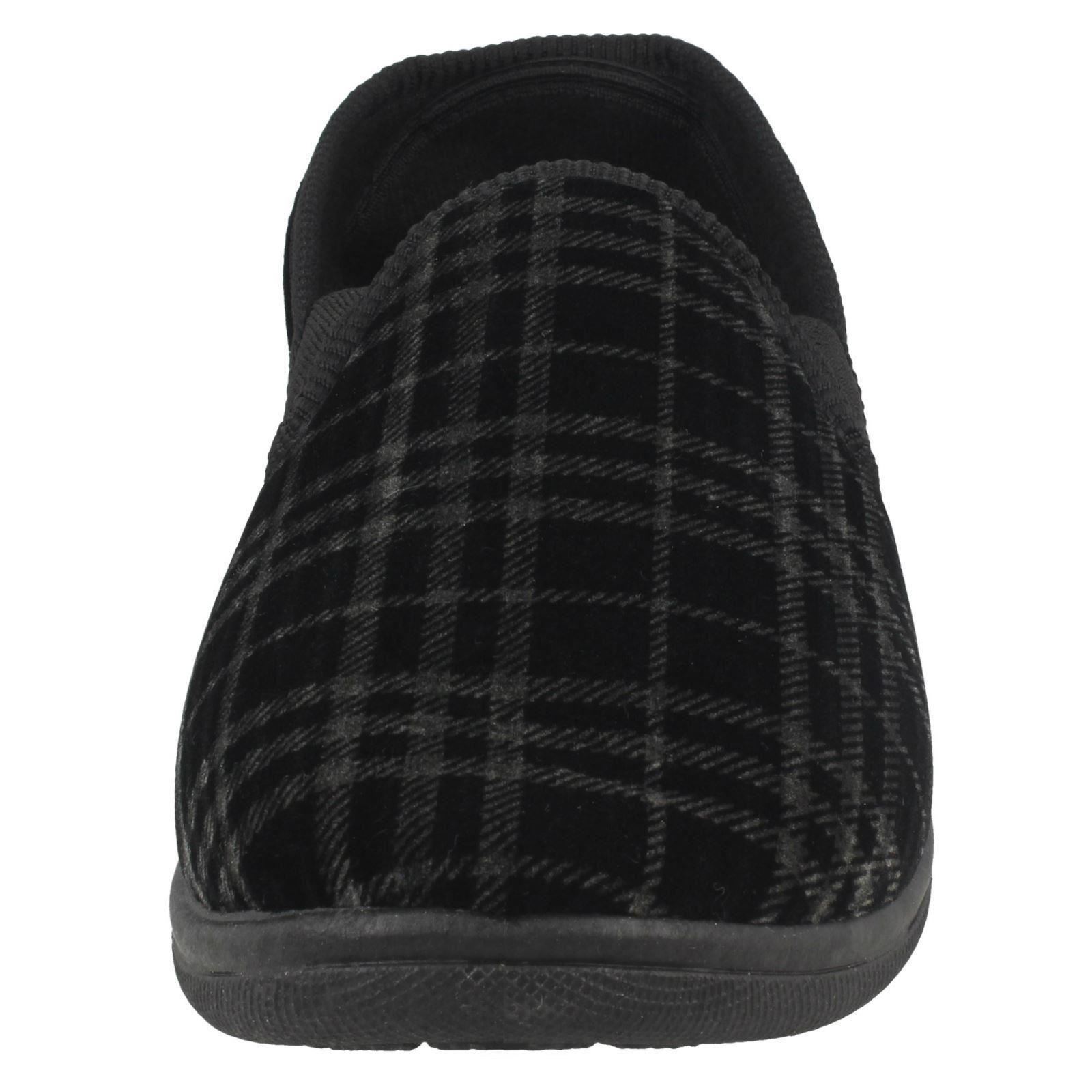 Mens Spot On 'Checked Slippers' - Picture 3 of 19